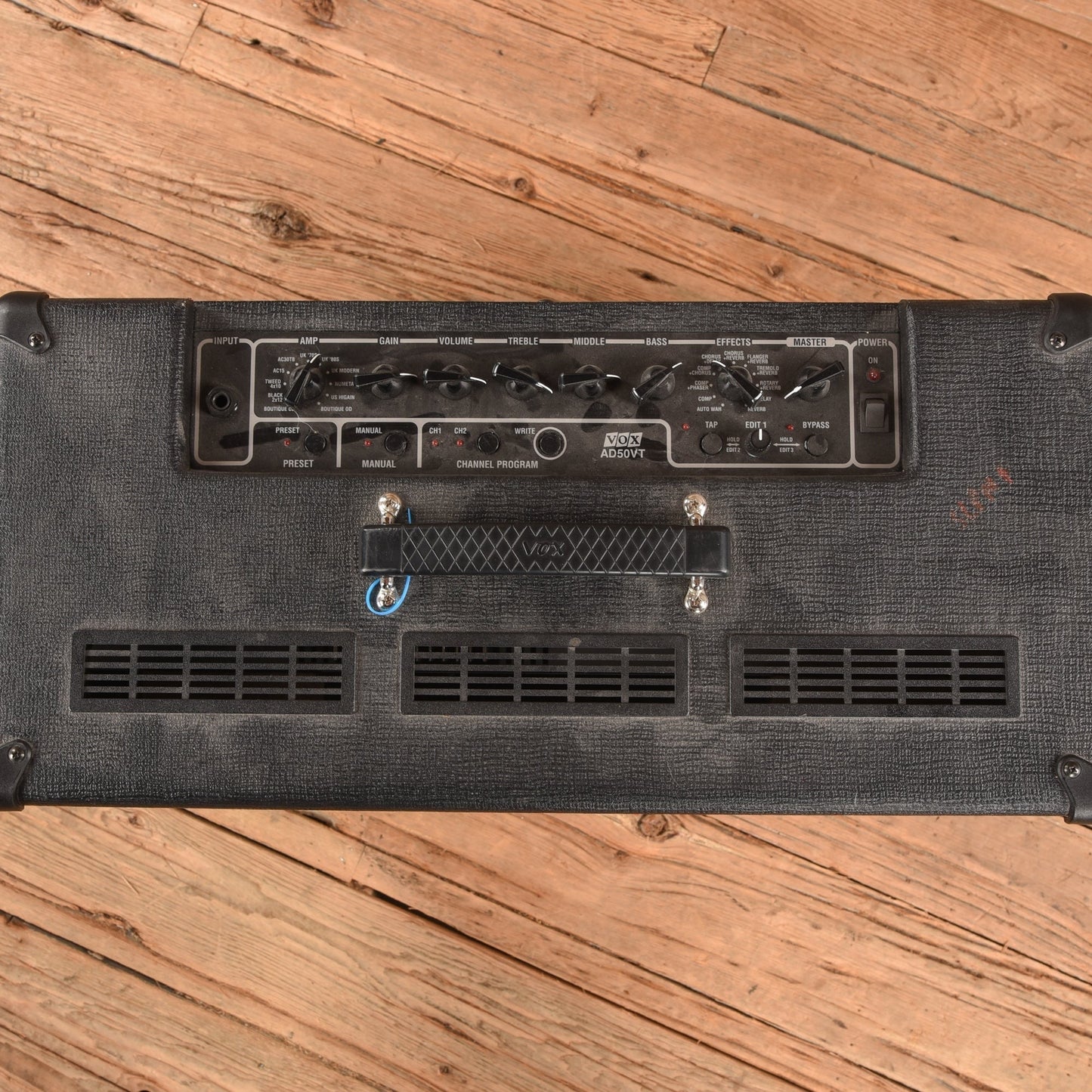 Vox Valvetronix AD50VT 50-Watt 1x12 Hybrid Guitar Combo