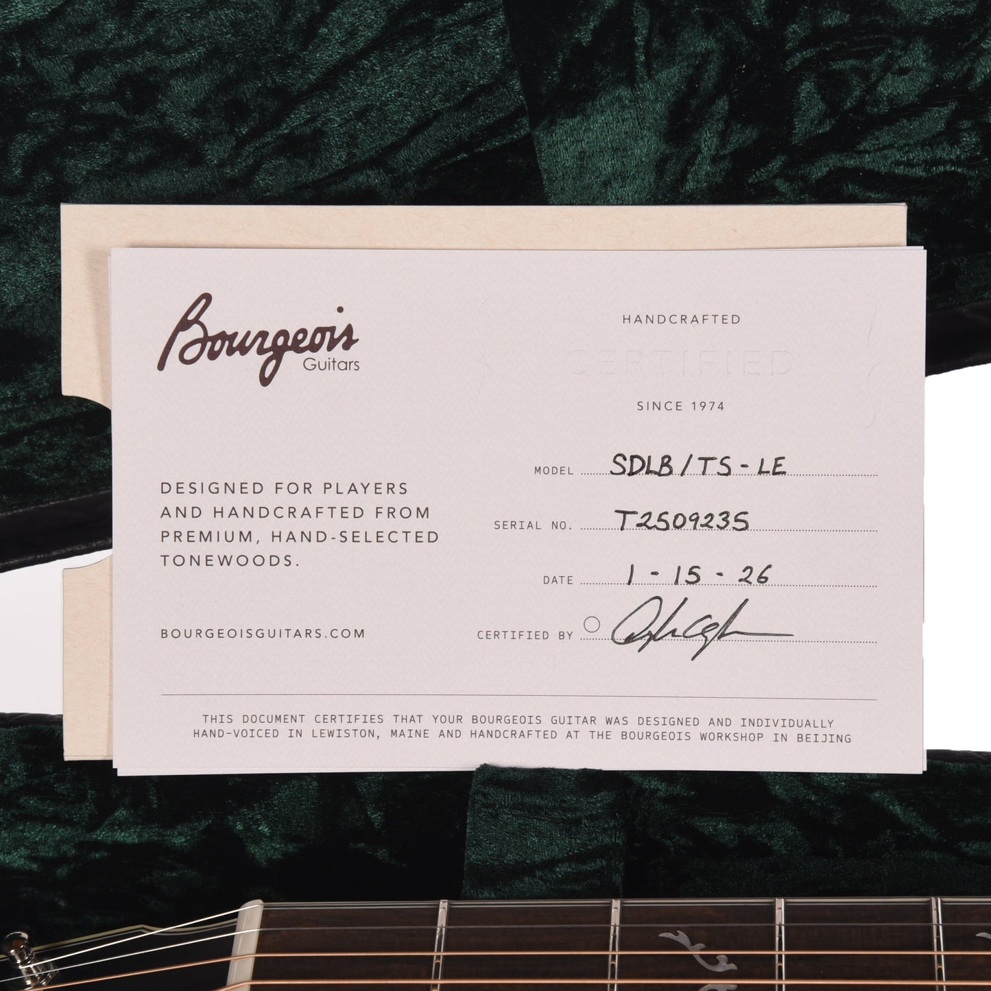 Bourgeois Limited Edition Touchstone Luke Bryan Signature Slope Shoulder Dreadnought Aged Tone Sitka/Walnut Sunburst