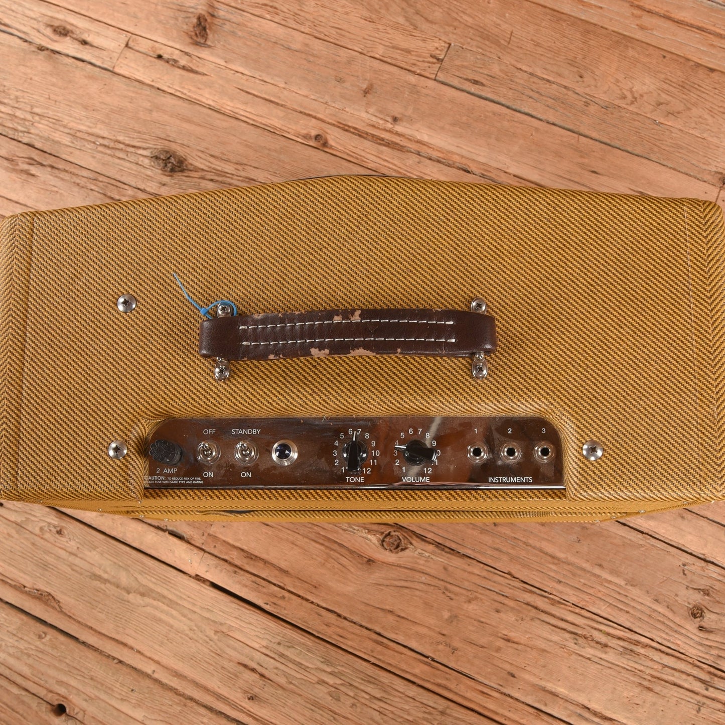 Victoria Ivy League V-Front 14-Watt 2x10" Guitar Combo