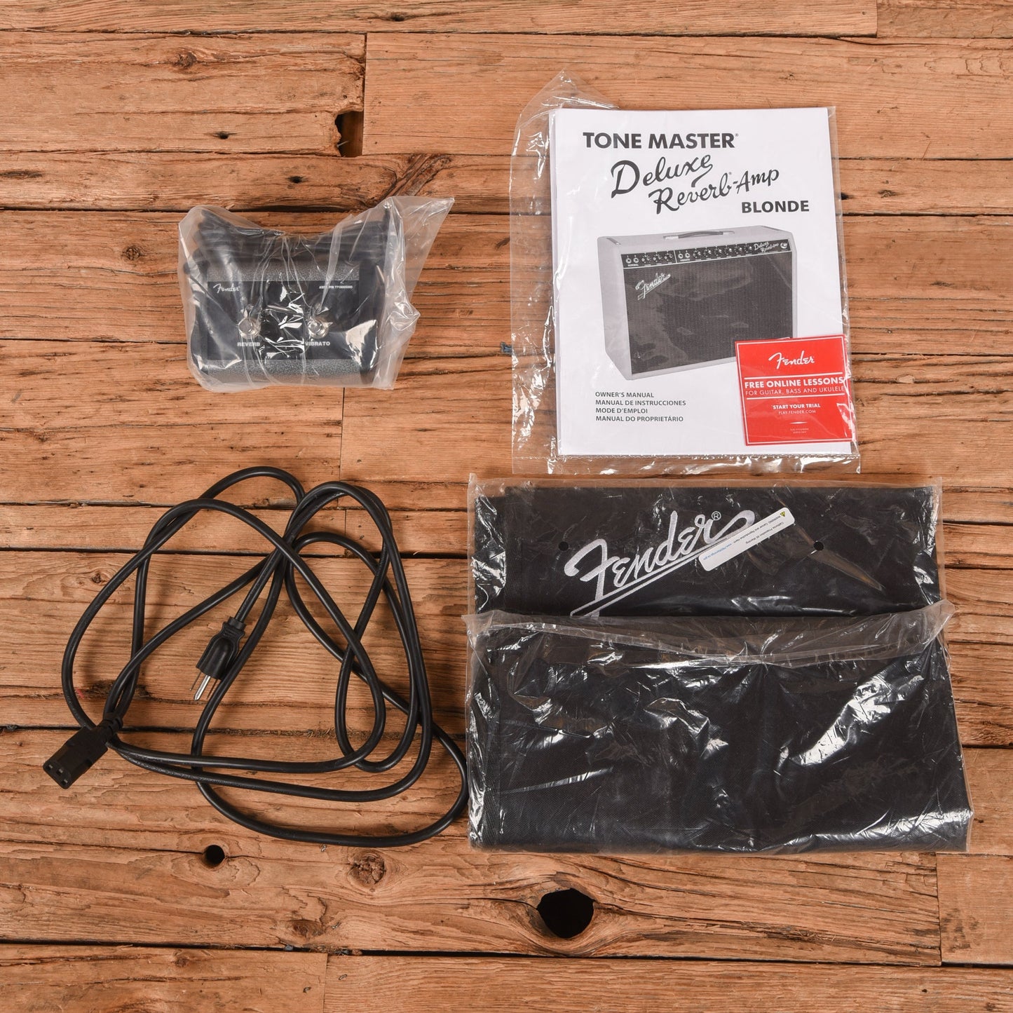 Fender Tone Master Deluxe Reverb 2-Channel 22-Watt 1x12" Digital Guitar Combo