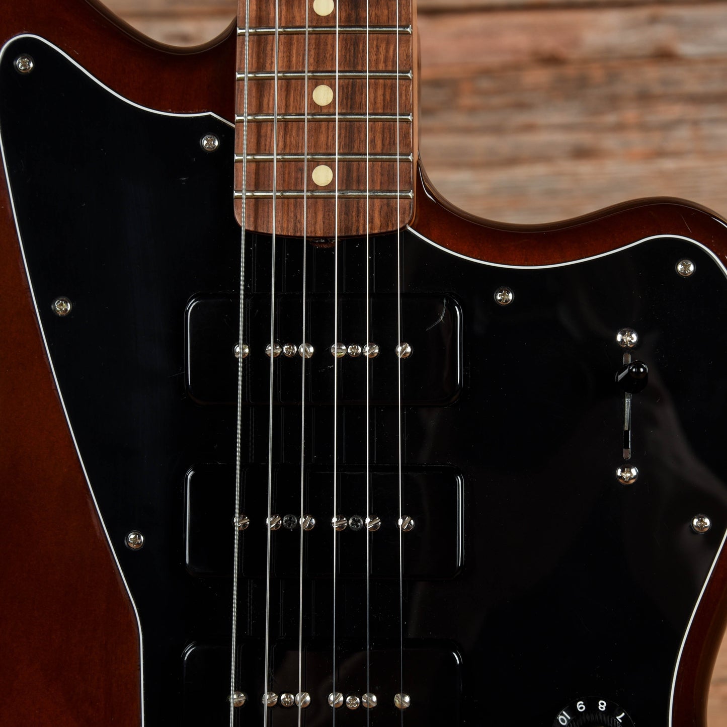 Fender Noventa Jazzmaster Walnut 2021