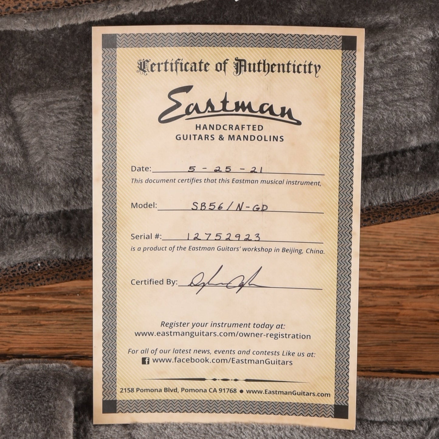 Eastman SB56/N-GD Gold 2021