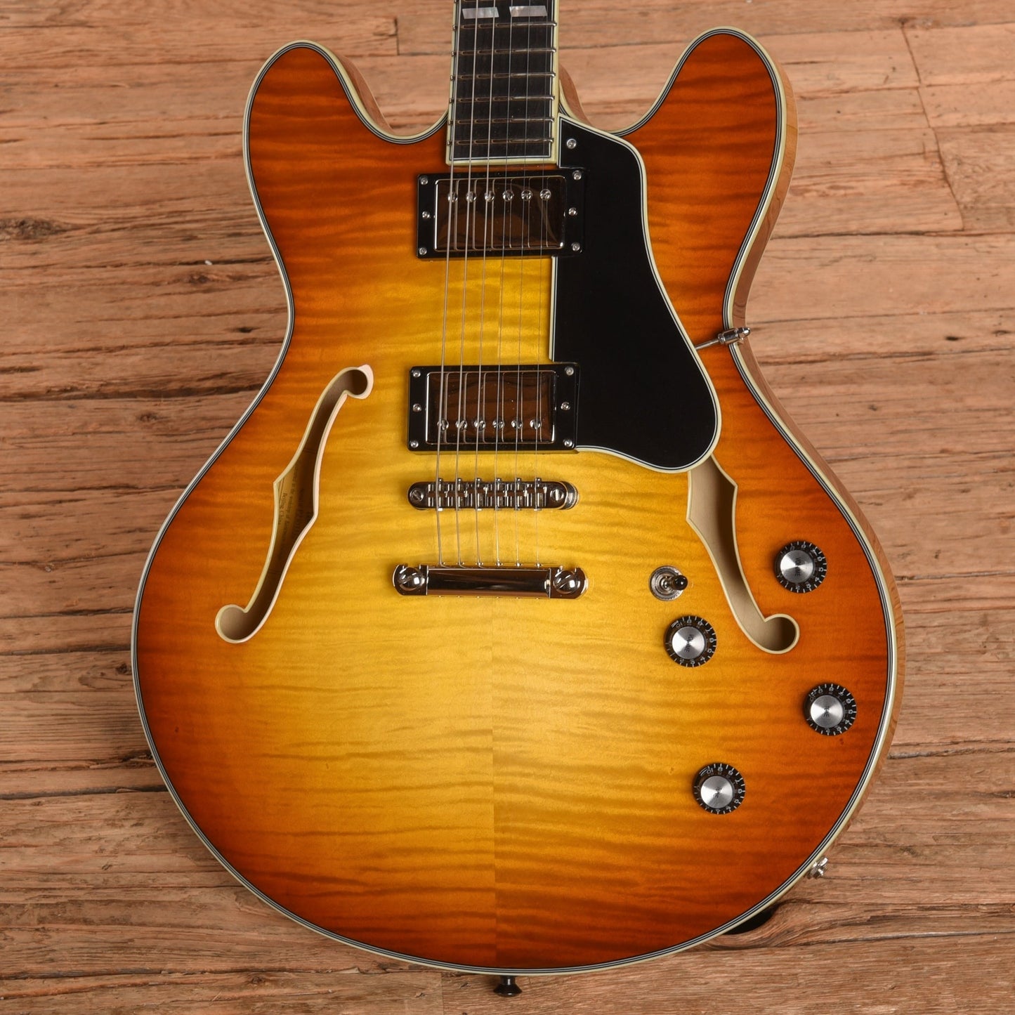 Eastman T486 Thinline Archtop Goldburst 2023