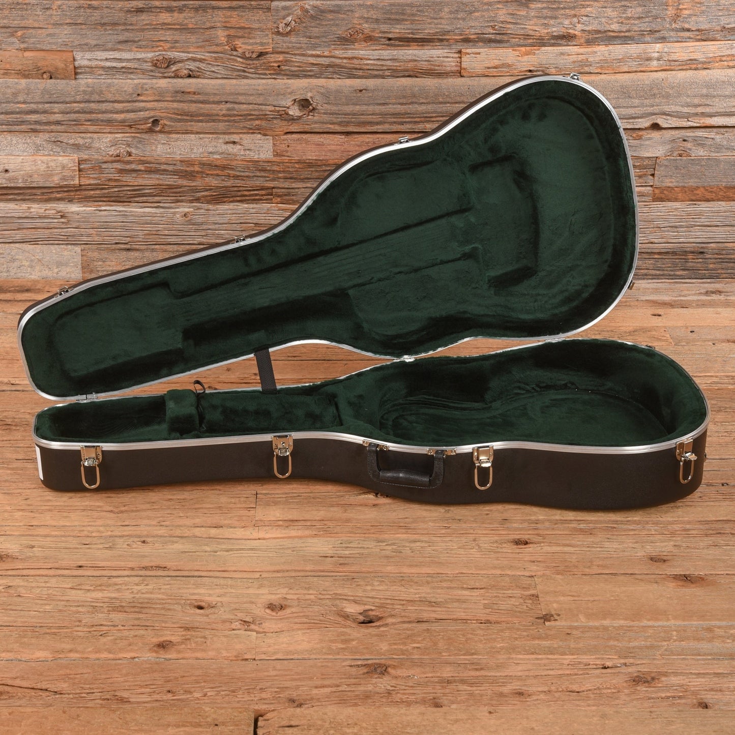 Martin Standard Series 000-28 Sunburst 2024