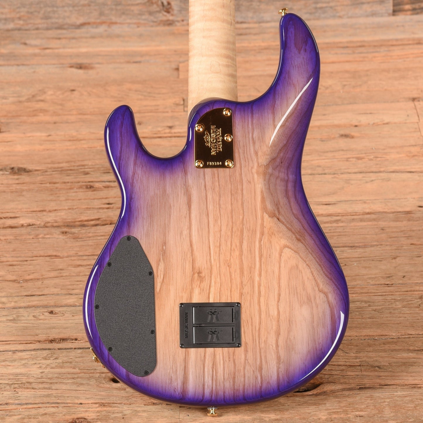 Music Man Ball Family Reserve StingRay 5 HH Moonbeam 2024