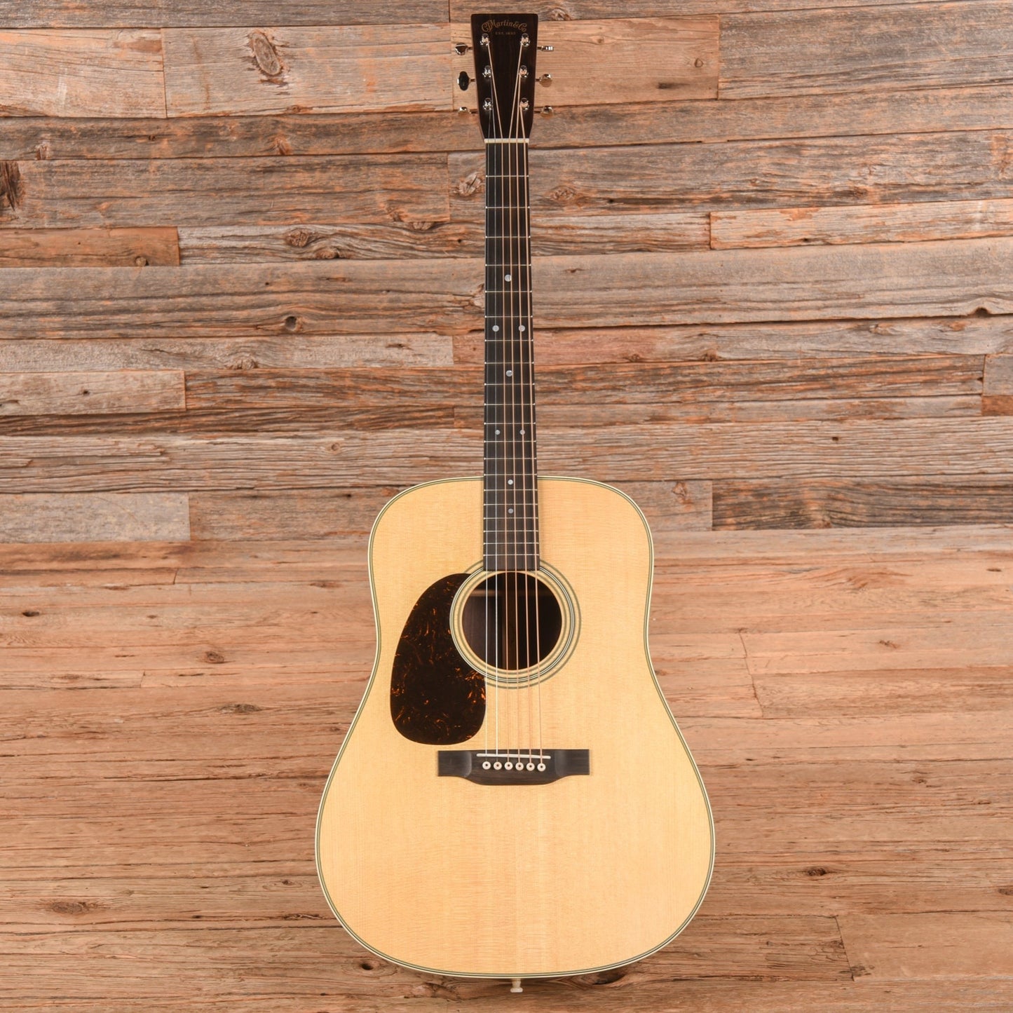 Martin Standard Series D-28 Natural LEFTY