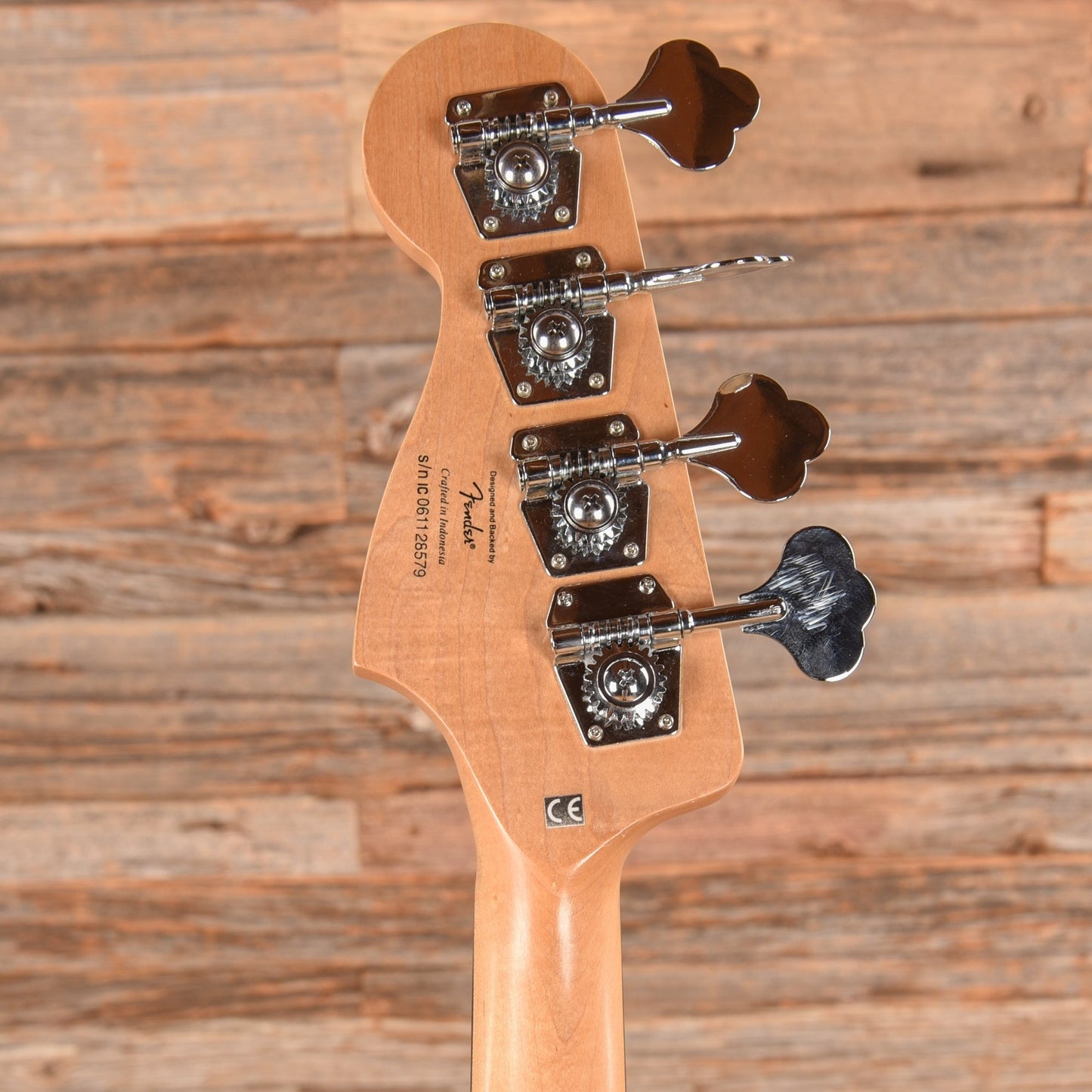 Squier Vintage Modified Fretless Jazz Bass Sunburst