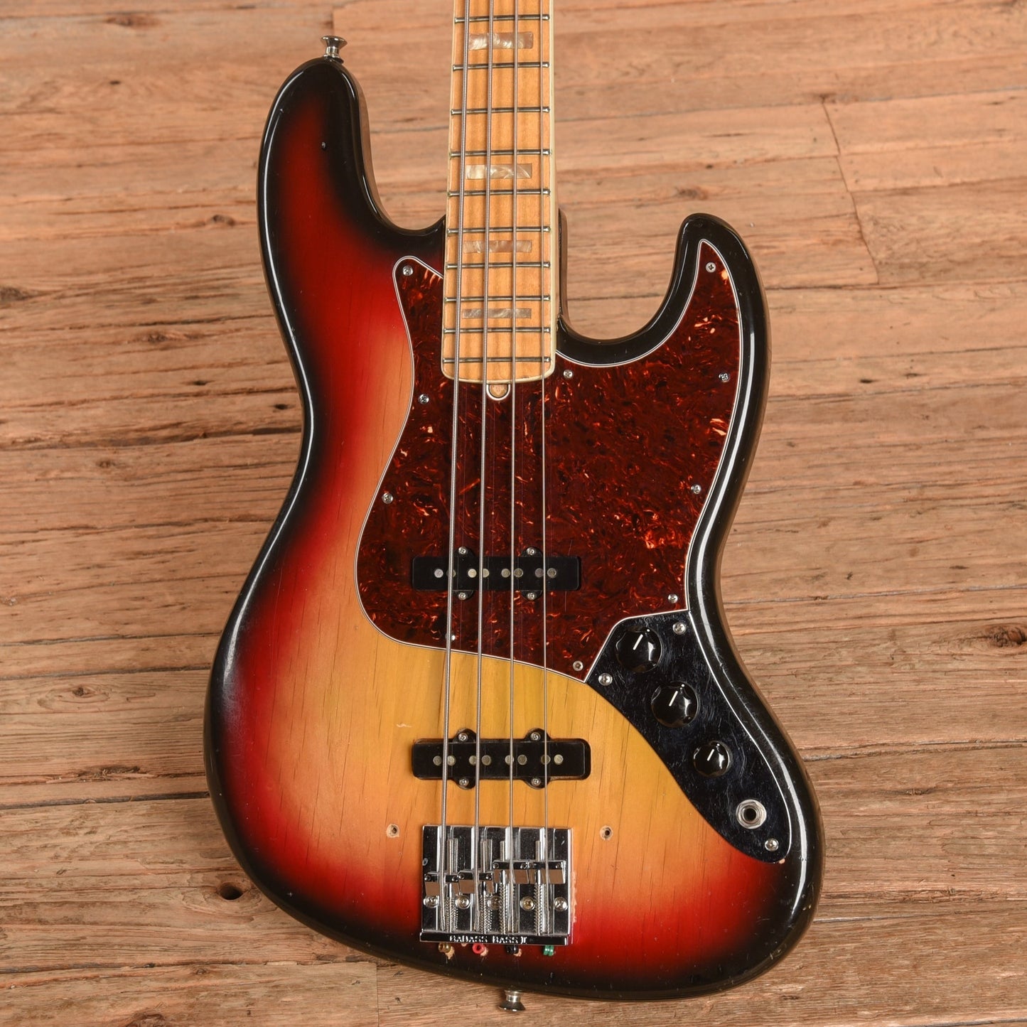 Fender Jazz Bass Sunburst 1974