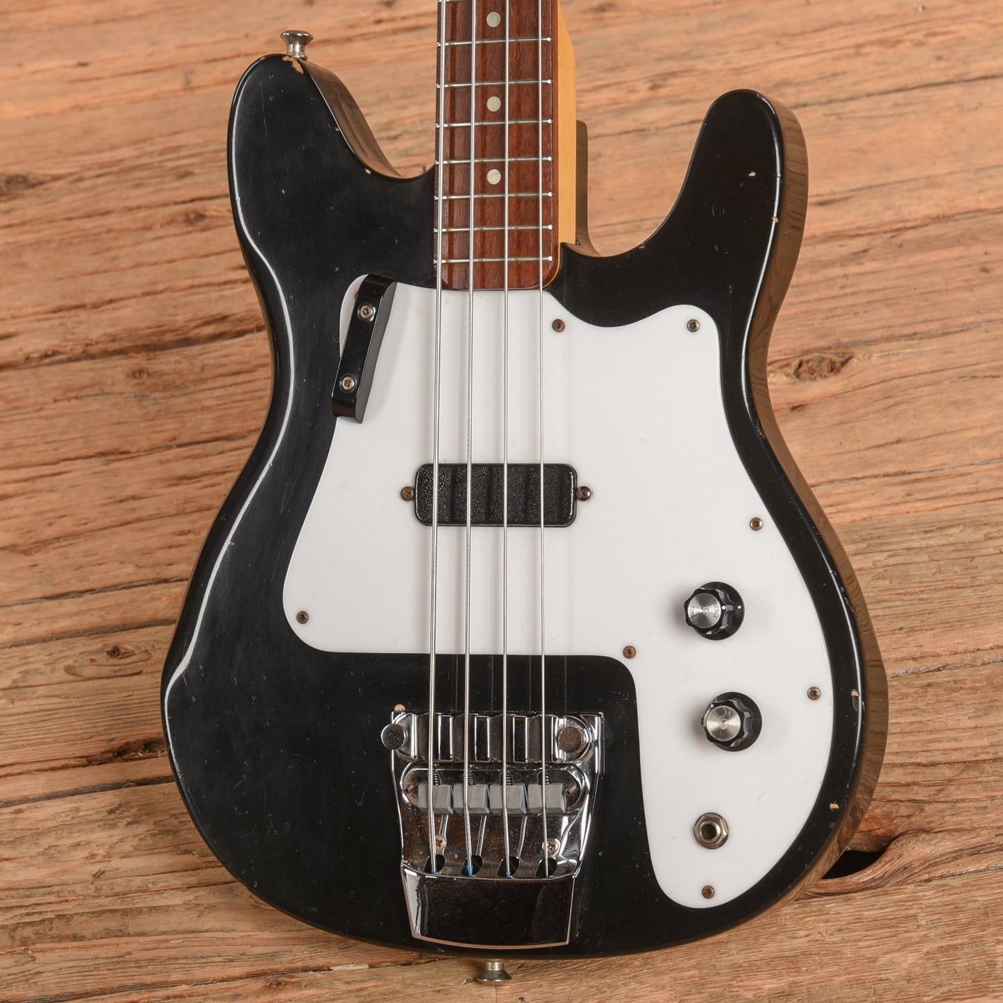 Rickenbacker 3000 Jetglo 1976