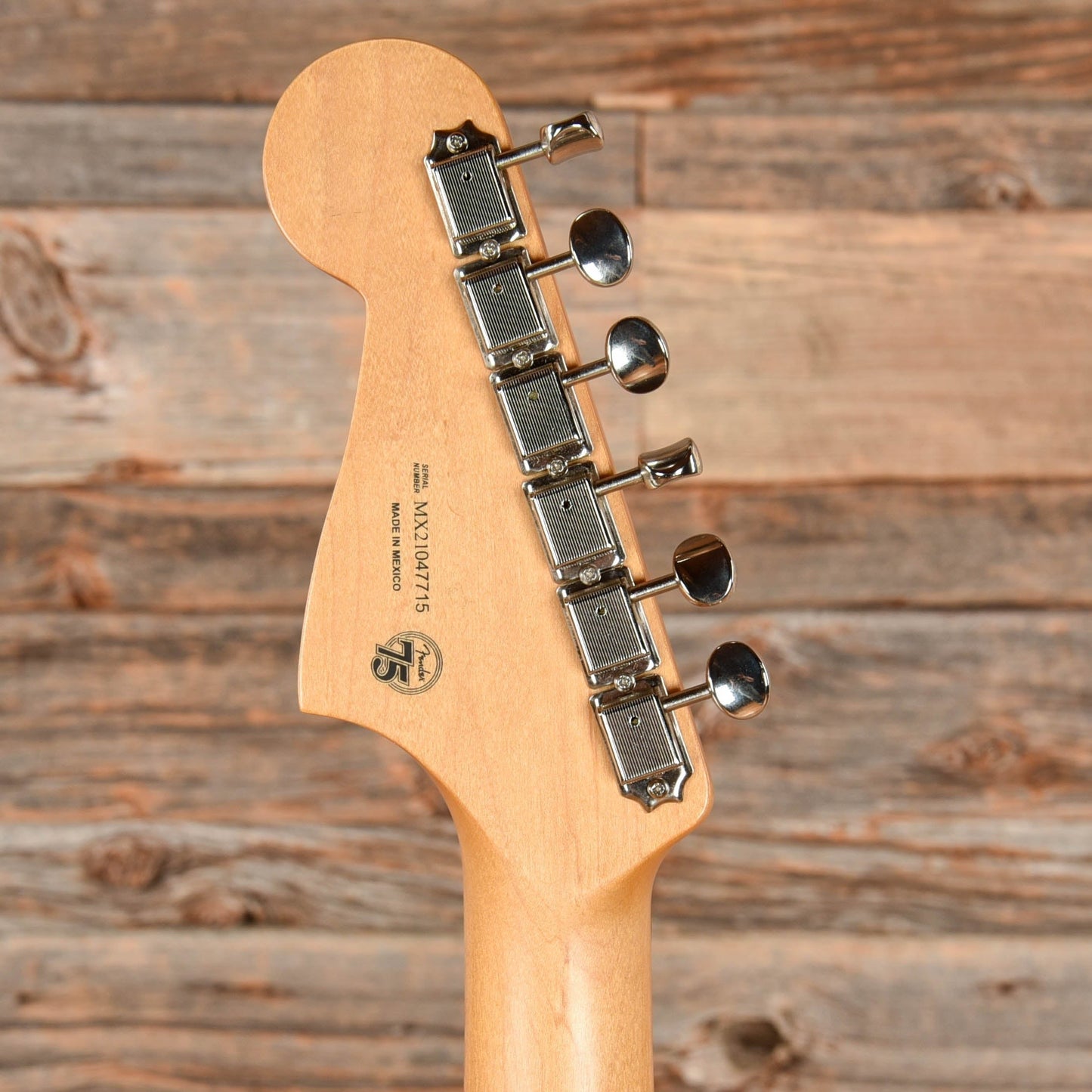 Fender Noventa Jazzmaster Walnut 2021