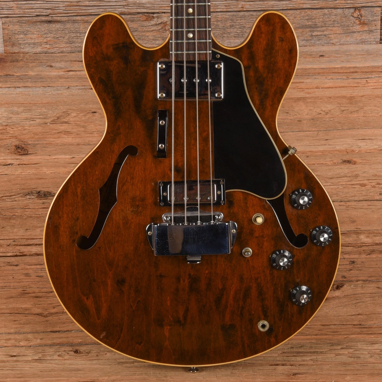 Gibson EB-2 Walnut 1968