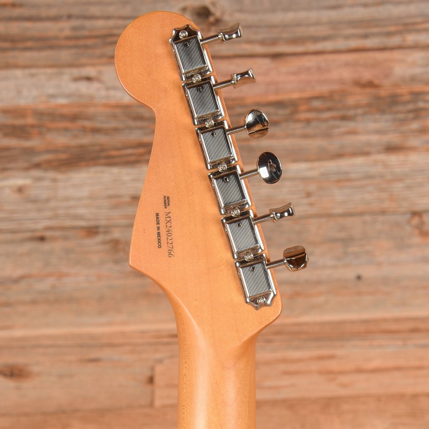 Fender H.E.R. Signature Stratocaster Chrome Glow 2024