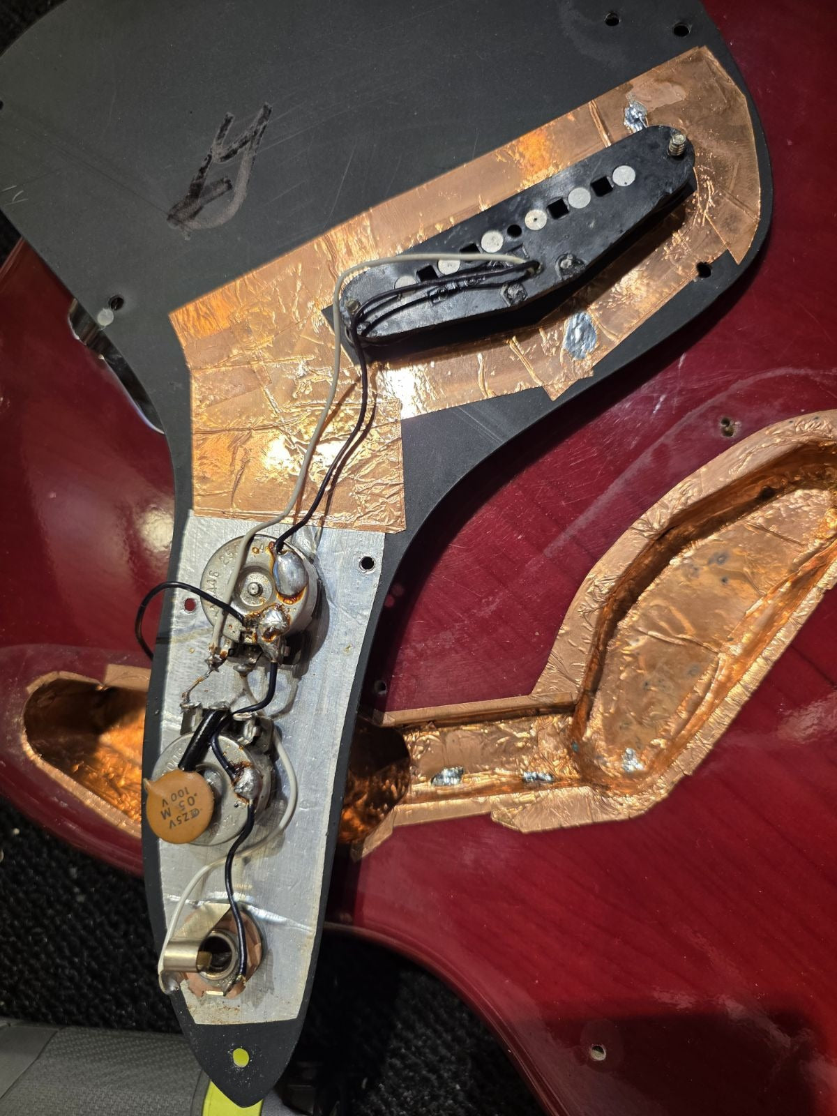 Fender Music Master Bass Red 1980