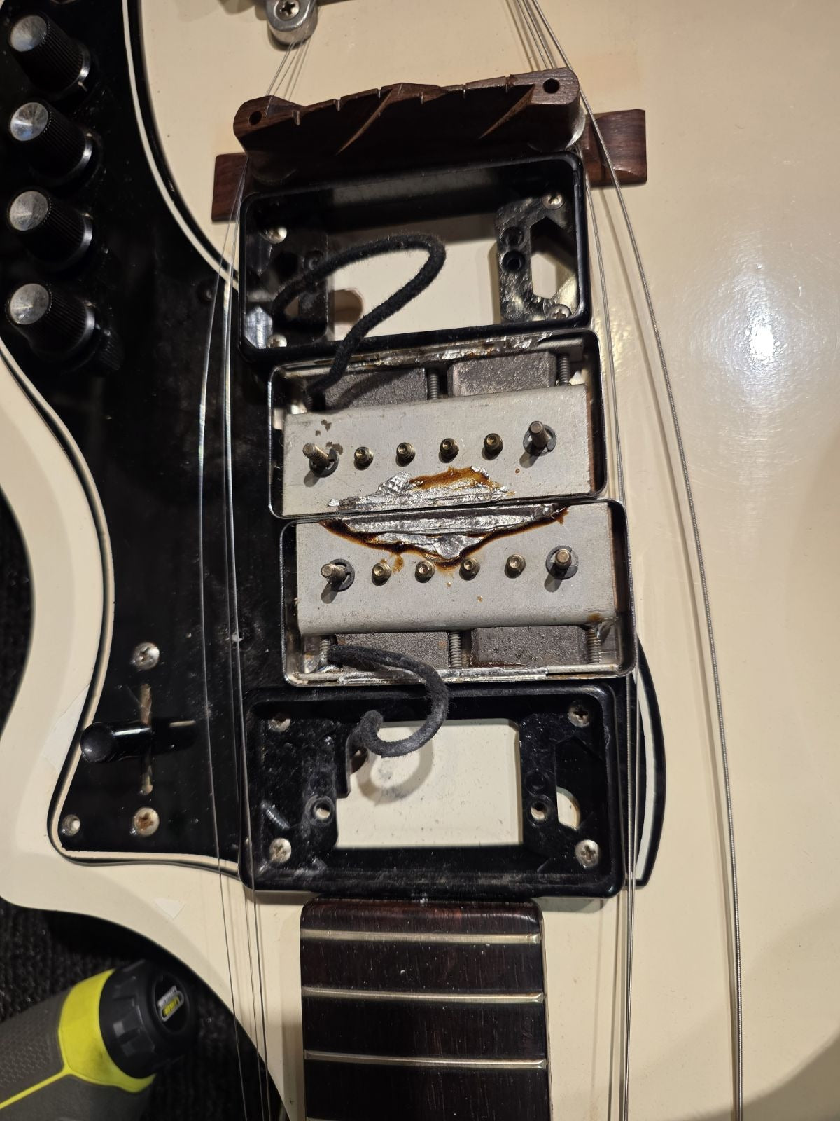 Supro Dualtone White 1962