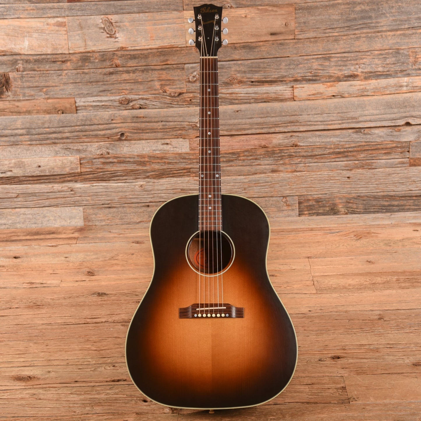 Gibson J-45TV Sunburst 2014