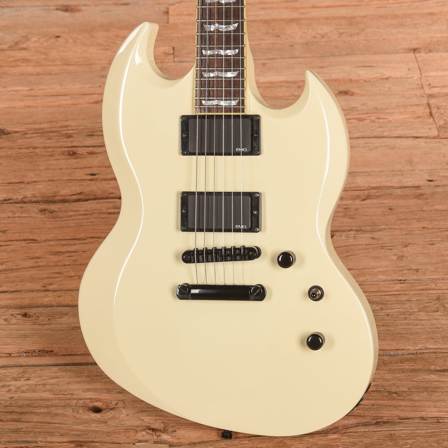 LTD Viper-400 White 2004