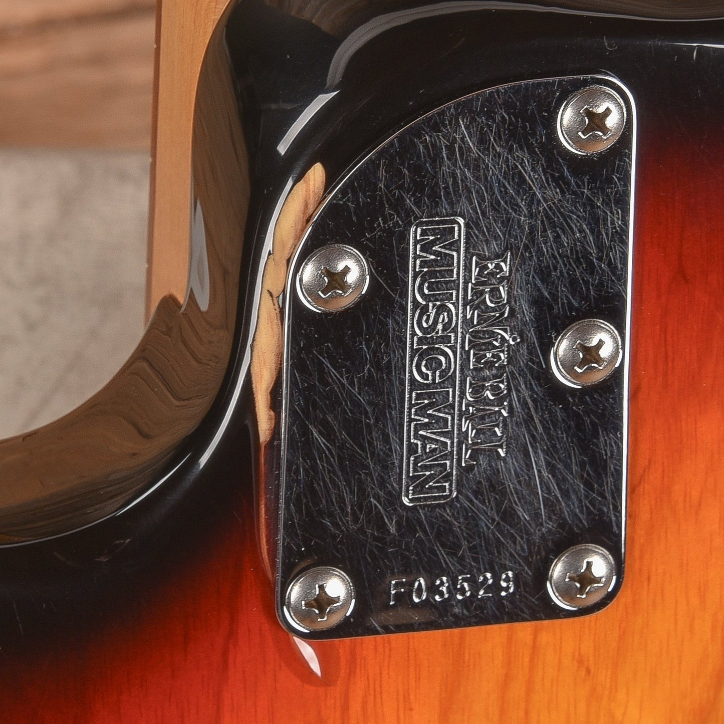 Music Man Sterling Fretless Sunburst 2001