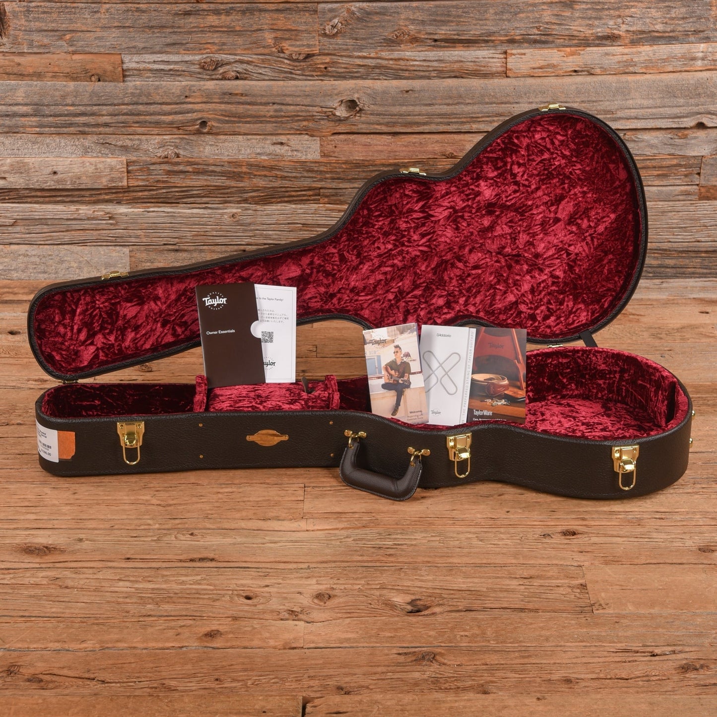Taylor 322e Shaded Edgeburst 2023