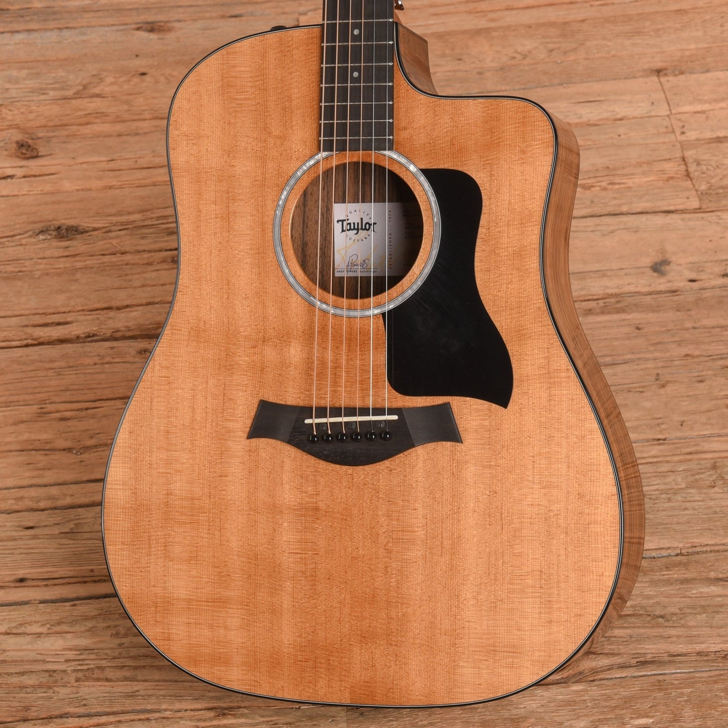 Taylor Taylor 210ce plus Natural 2023