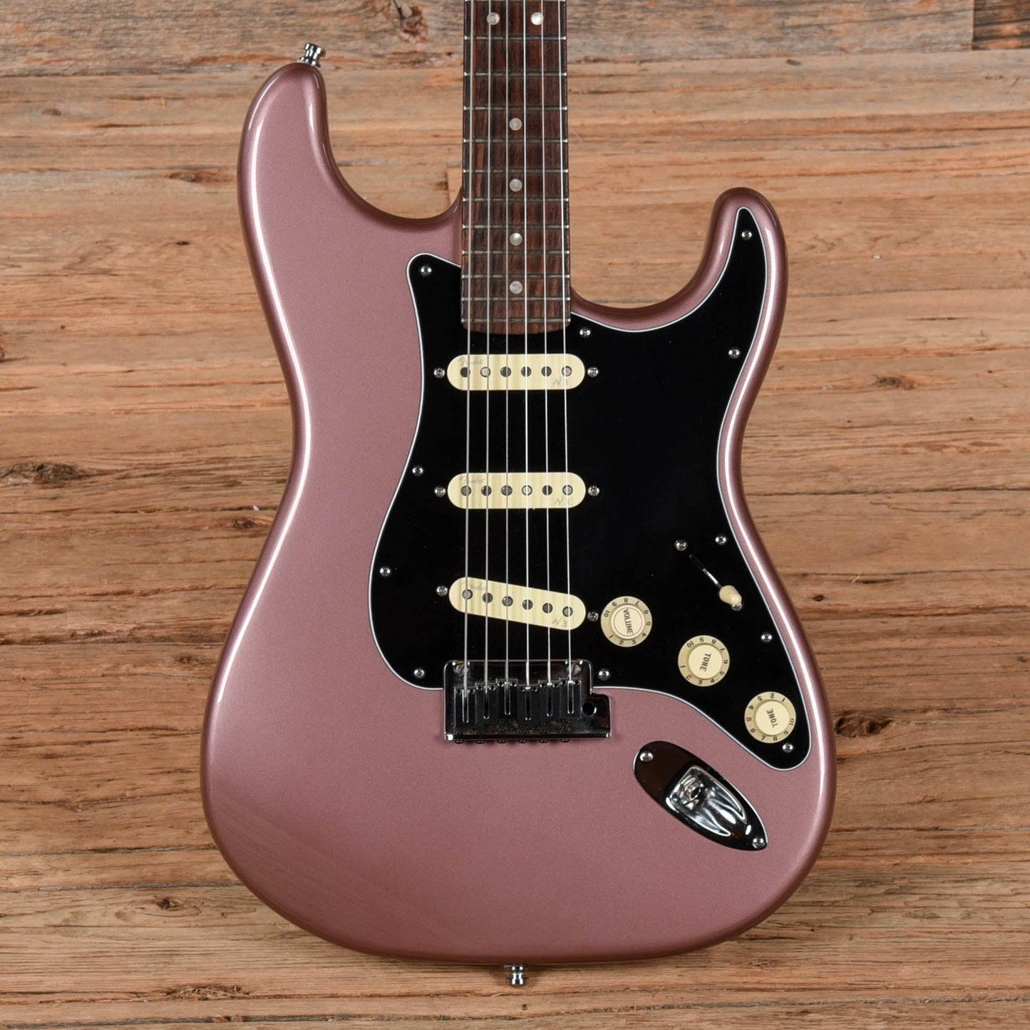 Fender American Deluxe Stratocaster Burgundy Mist Metallic 2013