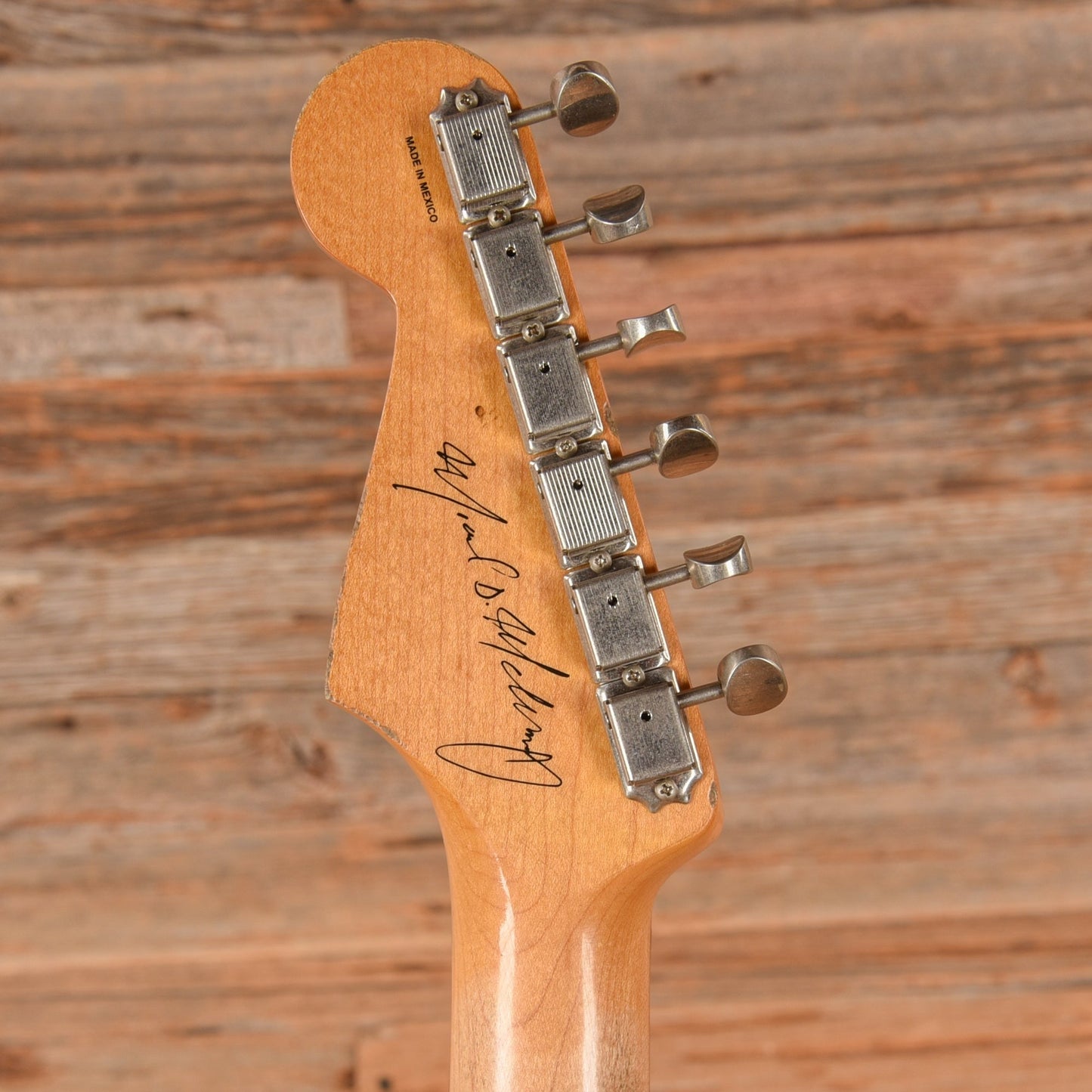 Fender Artist Mike McCready Signature Stratocaster 3-Color Sunburst