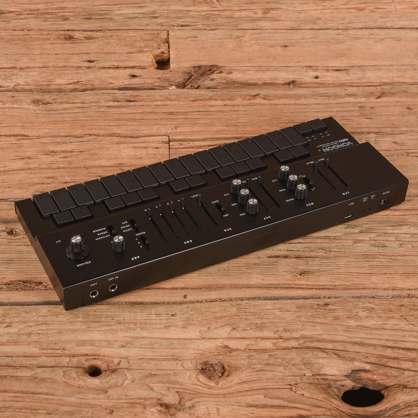 Vongon Replay 6-Voice Virtual Analog Synthesizer Black