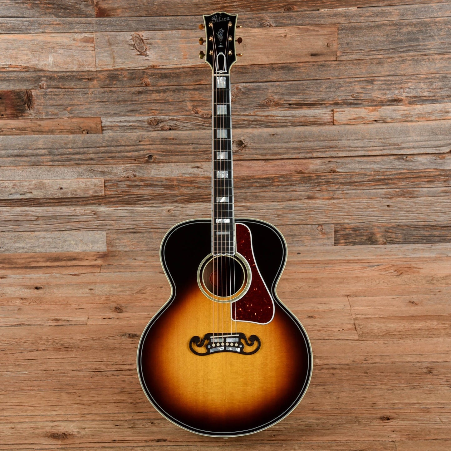 Gibson SJ-200 Western Classic Vintage Sunburst 2023