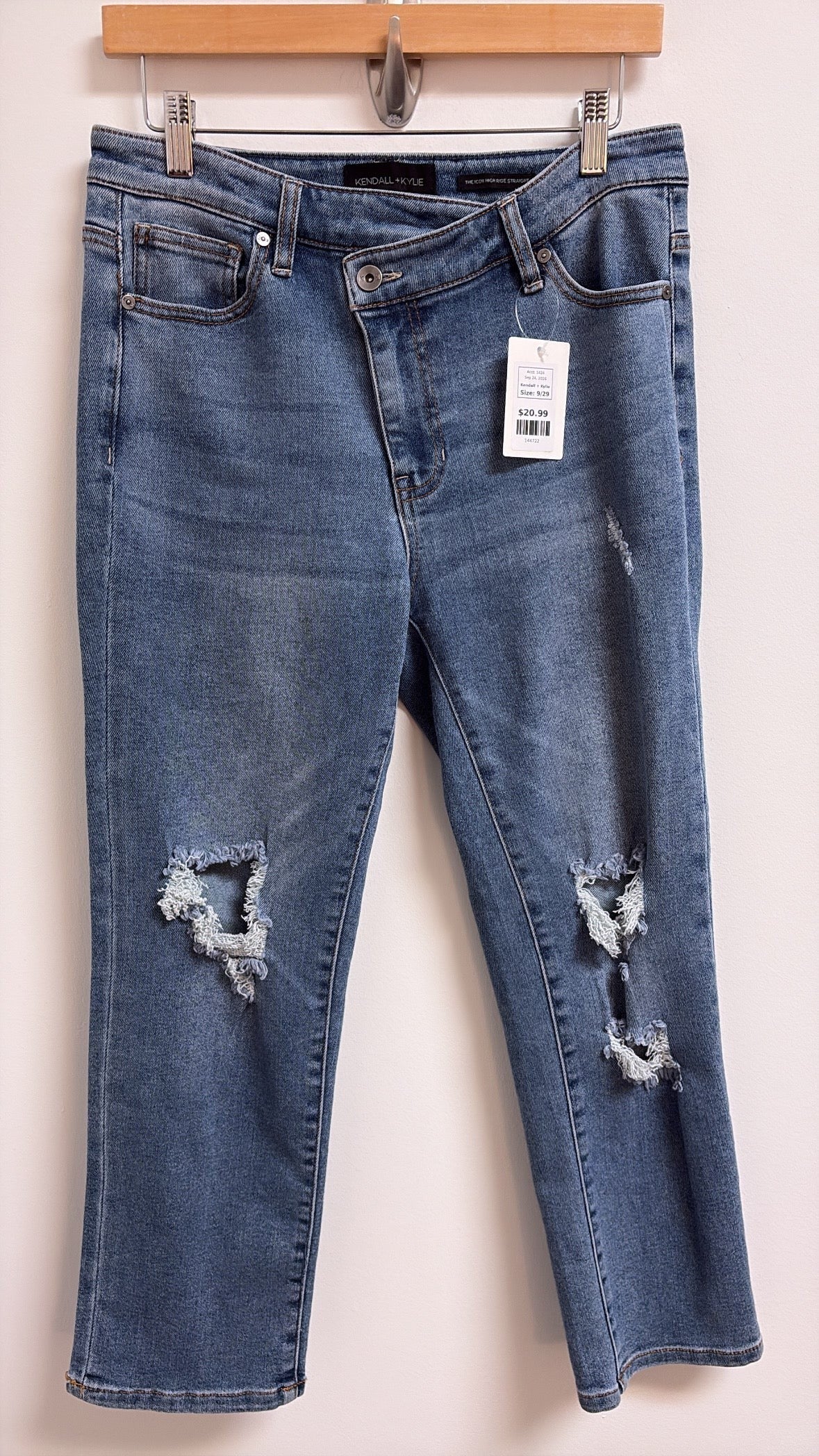 Kendall + Kylie Icon High Rise Straight 25" Inseam Jeans, 9/29
