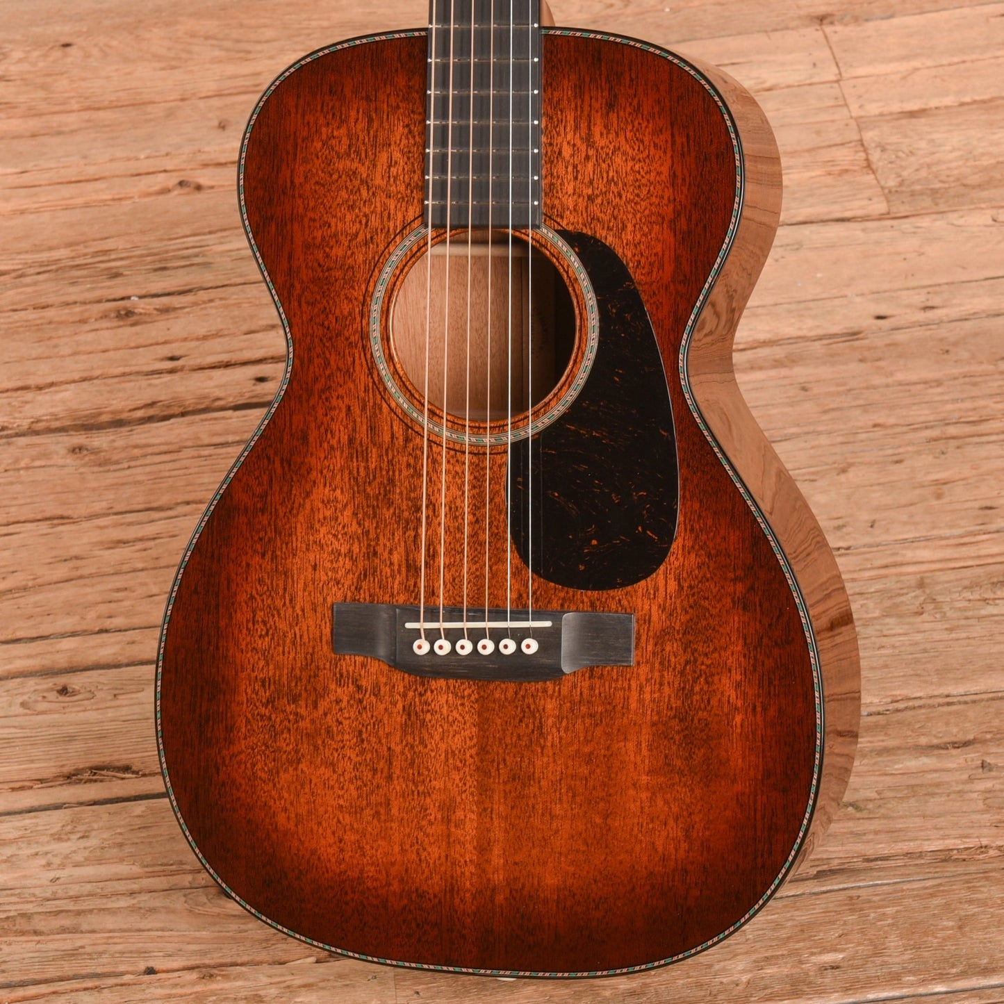 Martin Custom Shop 00-18 Style Deep Body Sunburst 2024