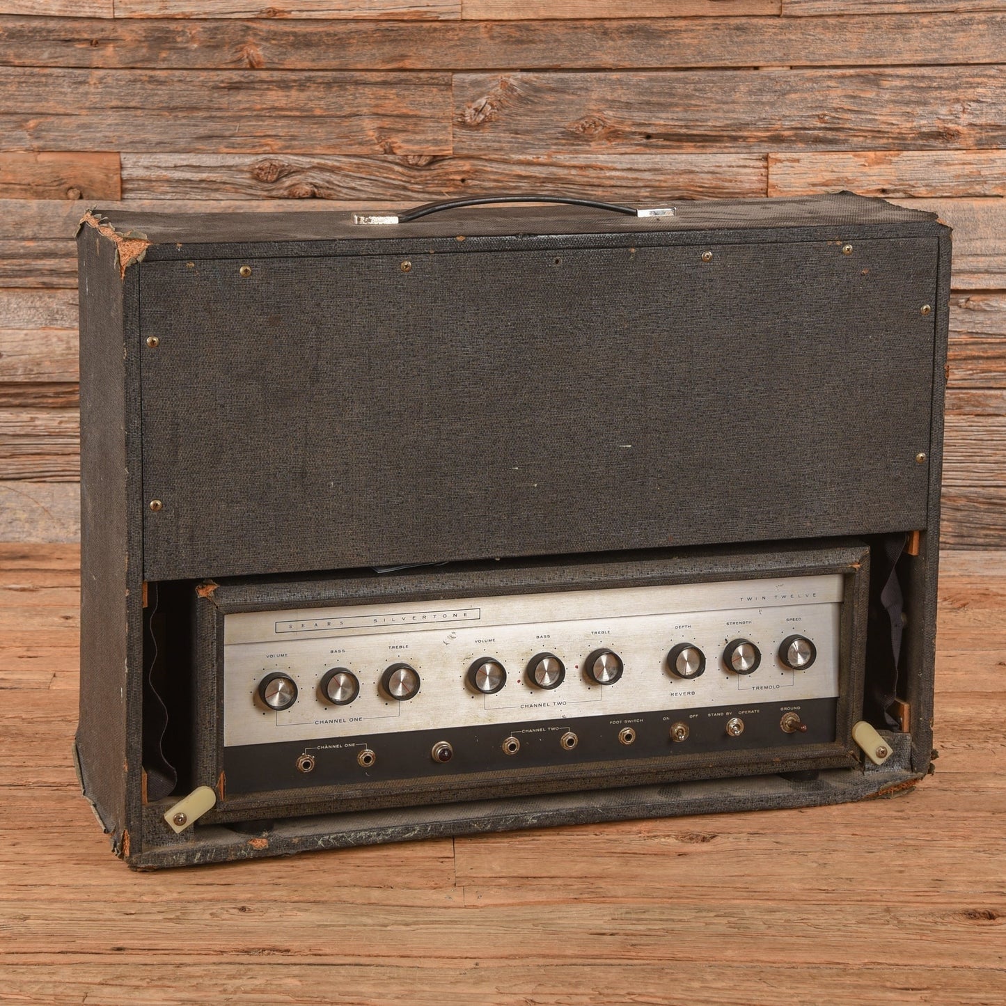 Silvertone Model 1484 Twin Twelve 60-Watt 2x12 Piggyback Guitar Amp 1963