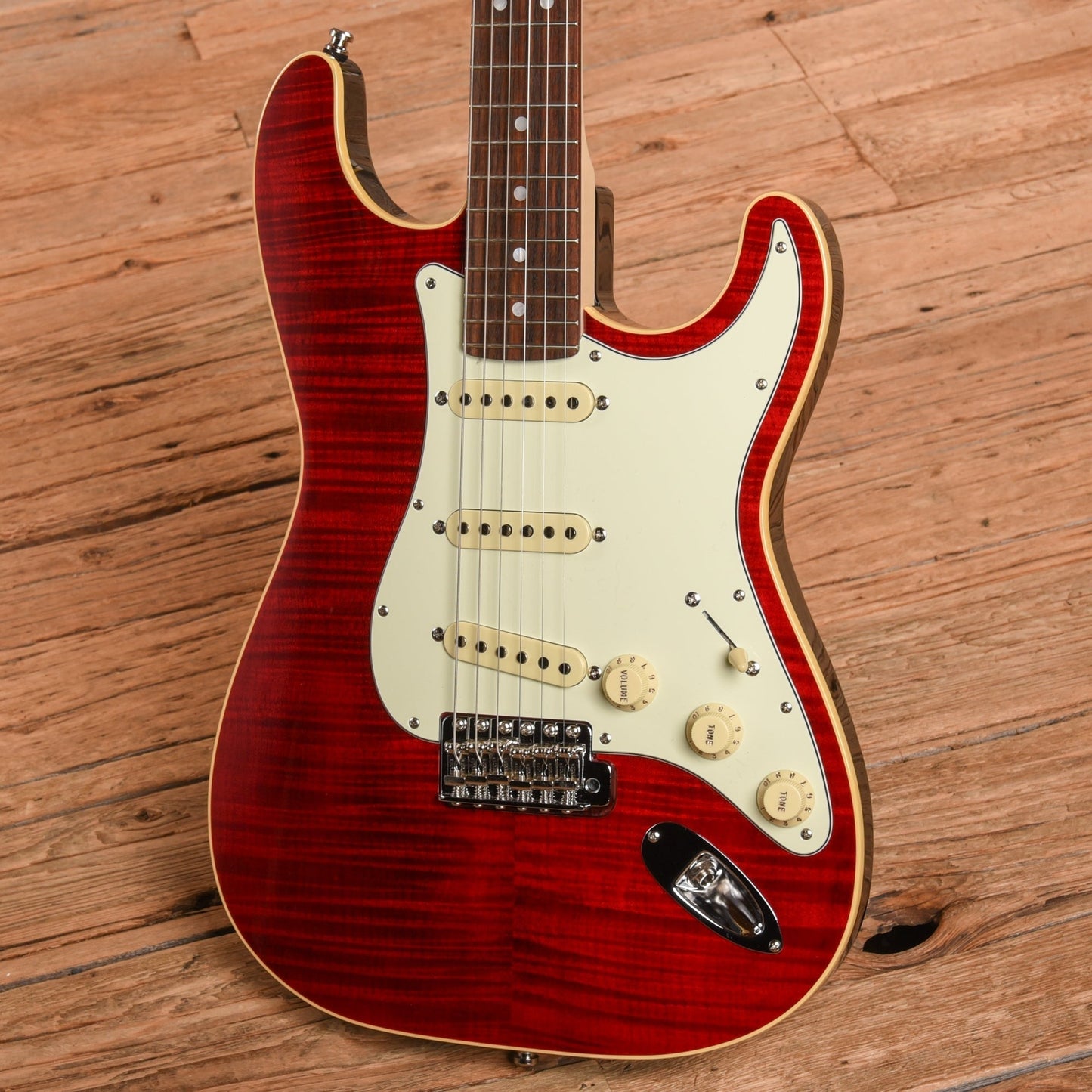 Fender Aerodyne Classic Stratocaster Crimson Red Transparent 2019