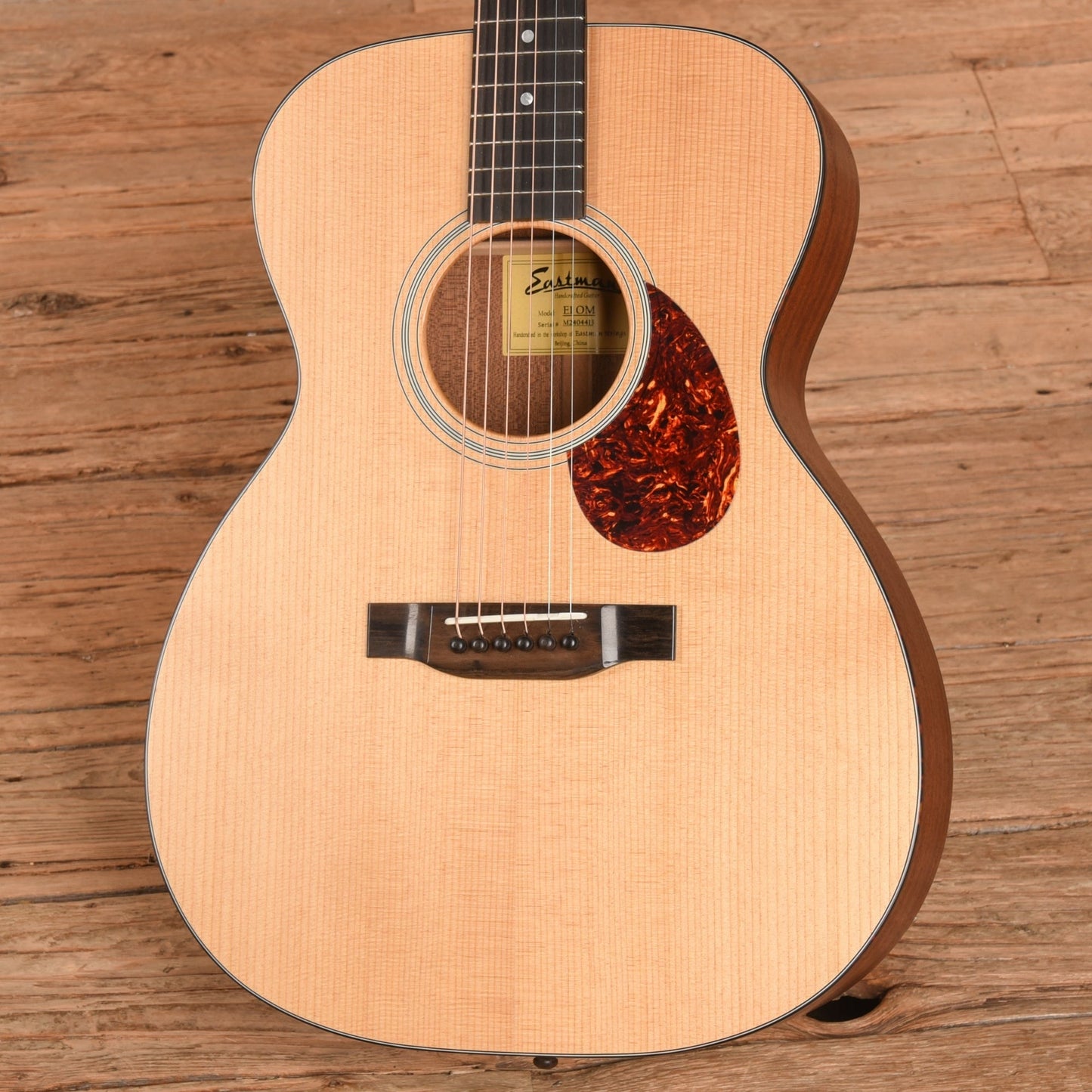Eastman E1OM Natural