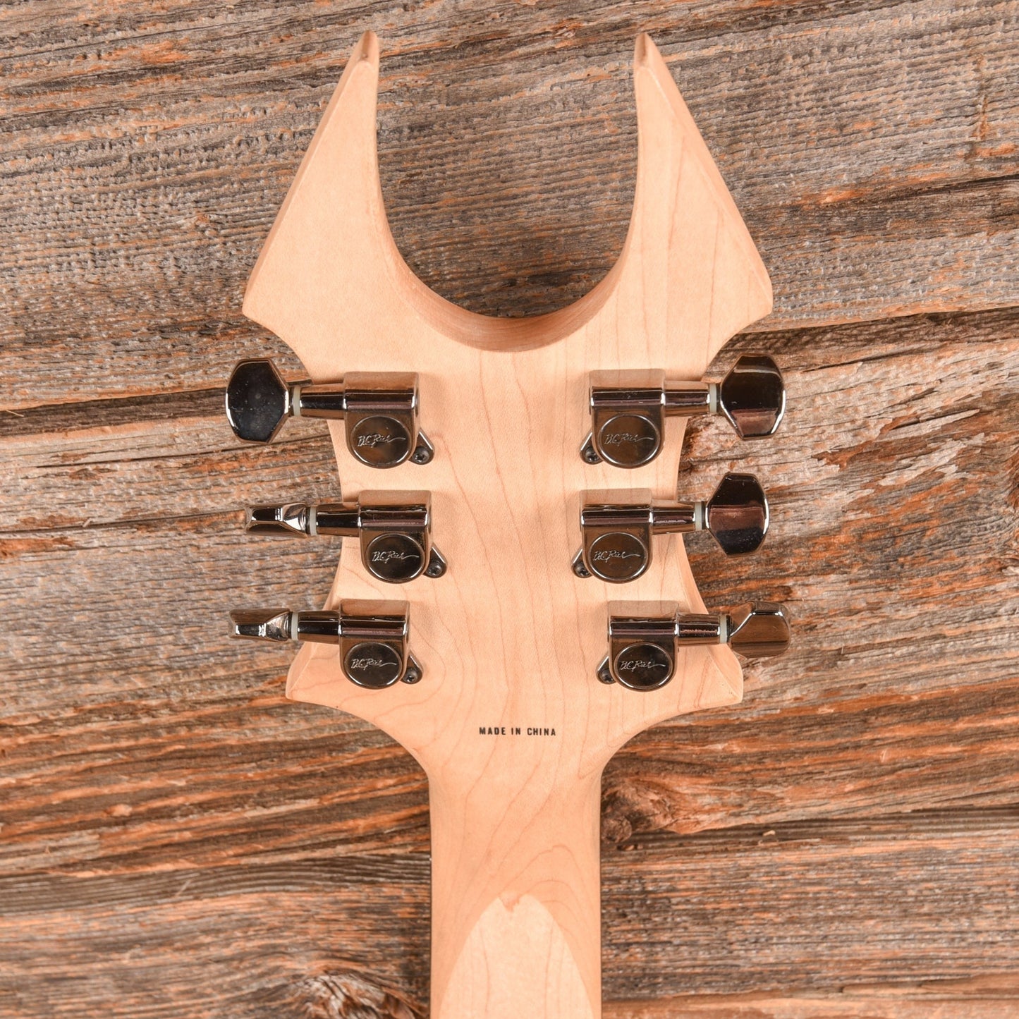 B.C. Rich Warbeast Trace Black