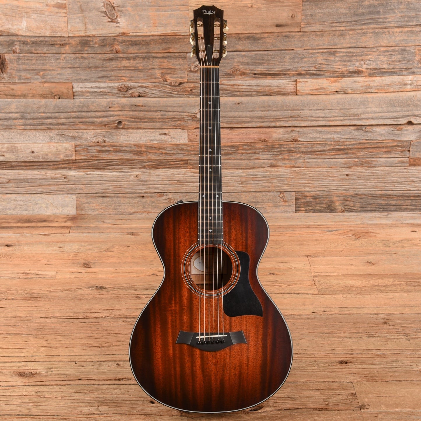 Taylor 322e 12-Fret Shaded Edge Burst 2017