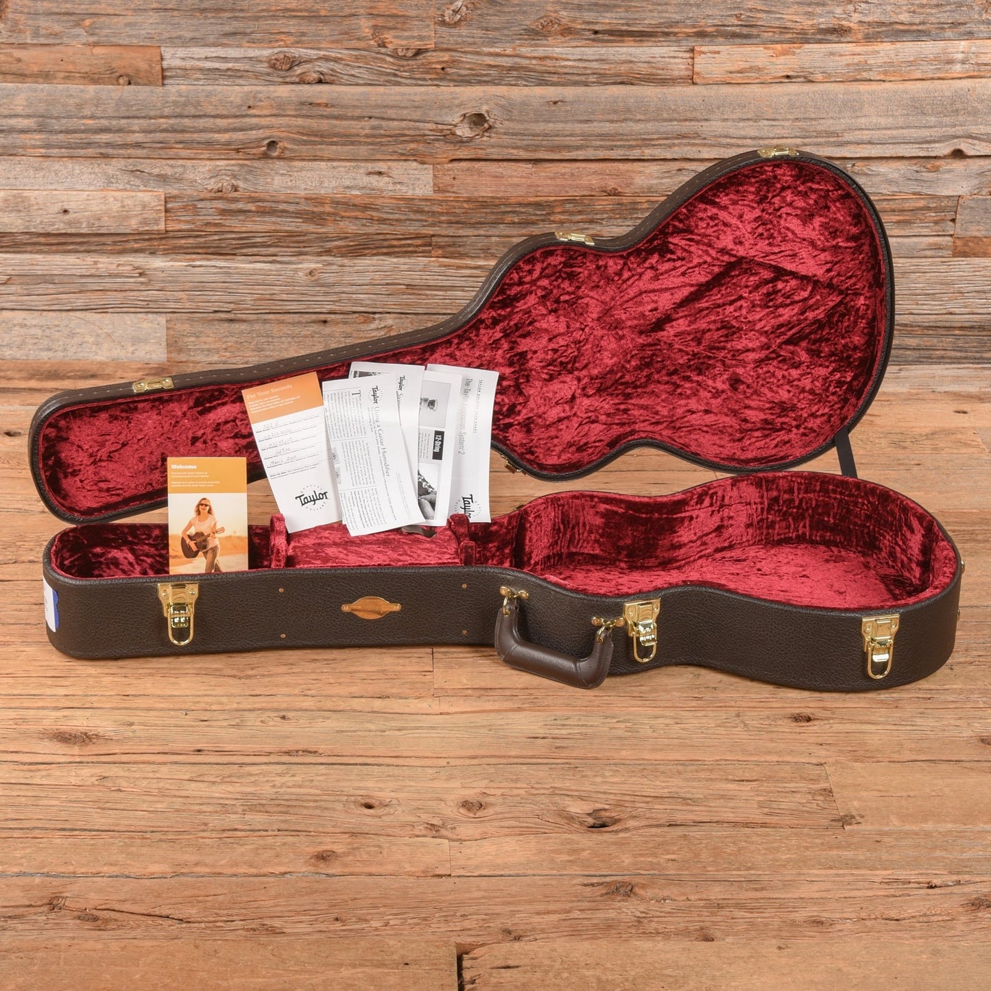 Taylor 322e 12-Fret Shaded Edge Burst 2017