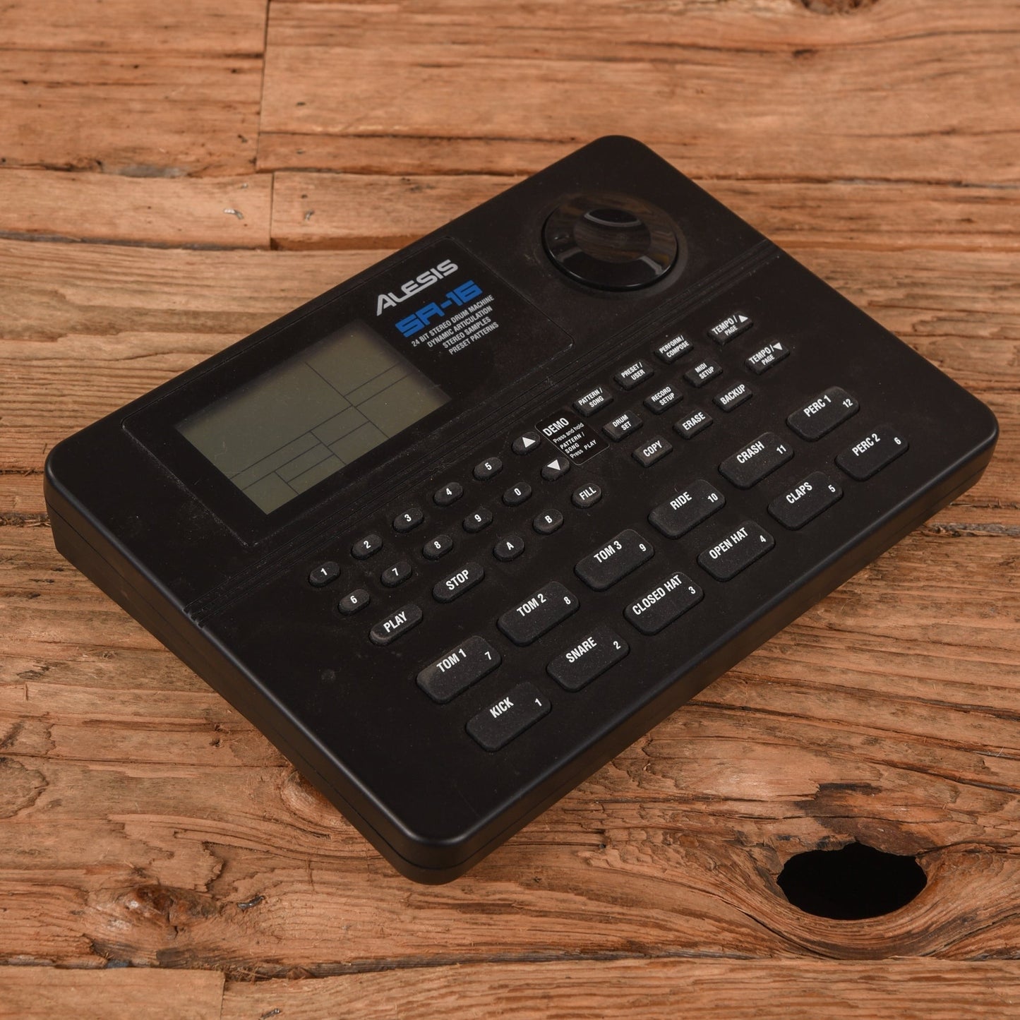 Alesis SR-16