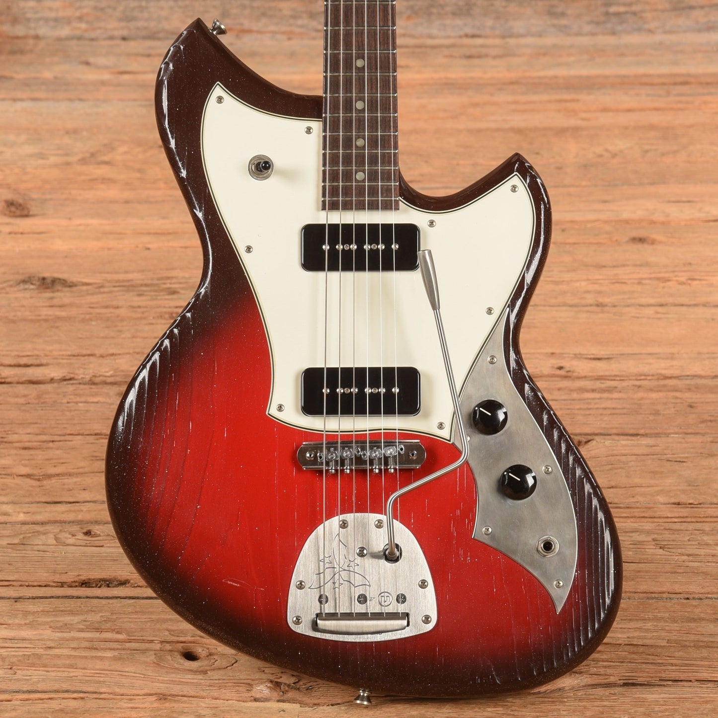 Novo Serus J Custom Silvertone burst