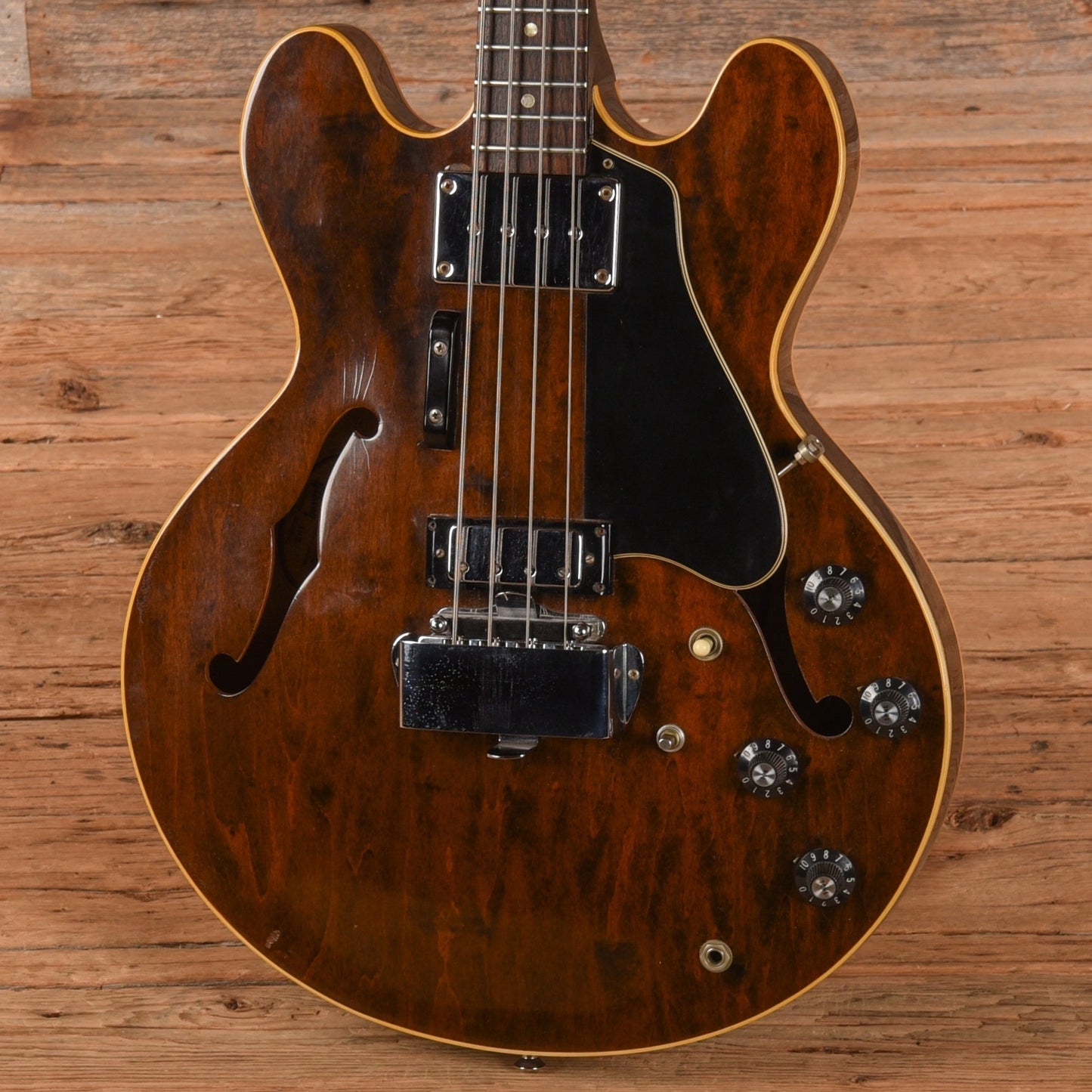 Gibson EB-2 Walnut 1968