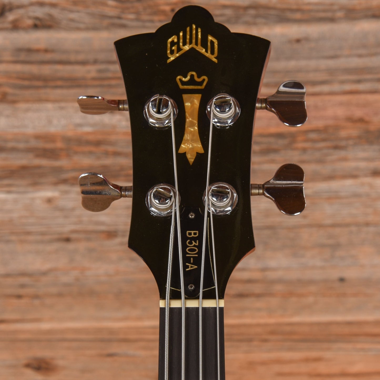 Guild B-301A Cherry Refin 1977