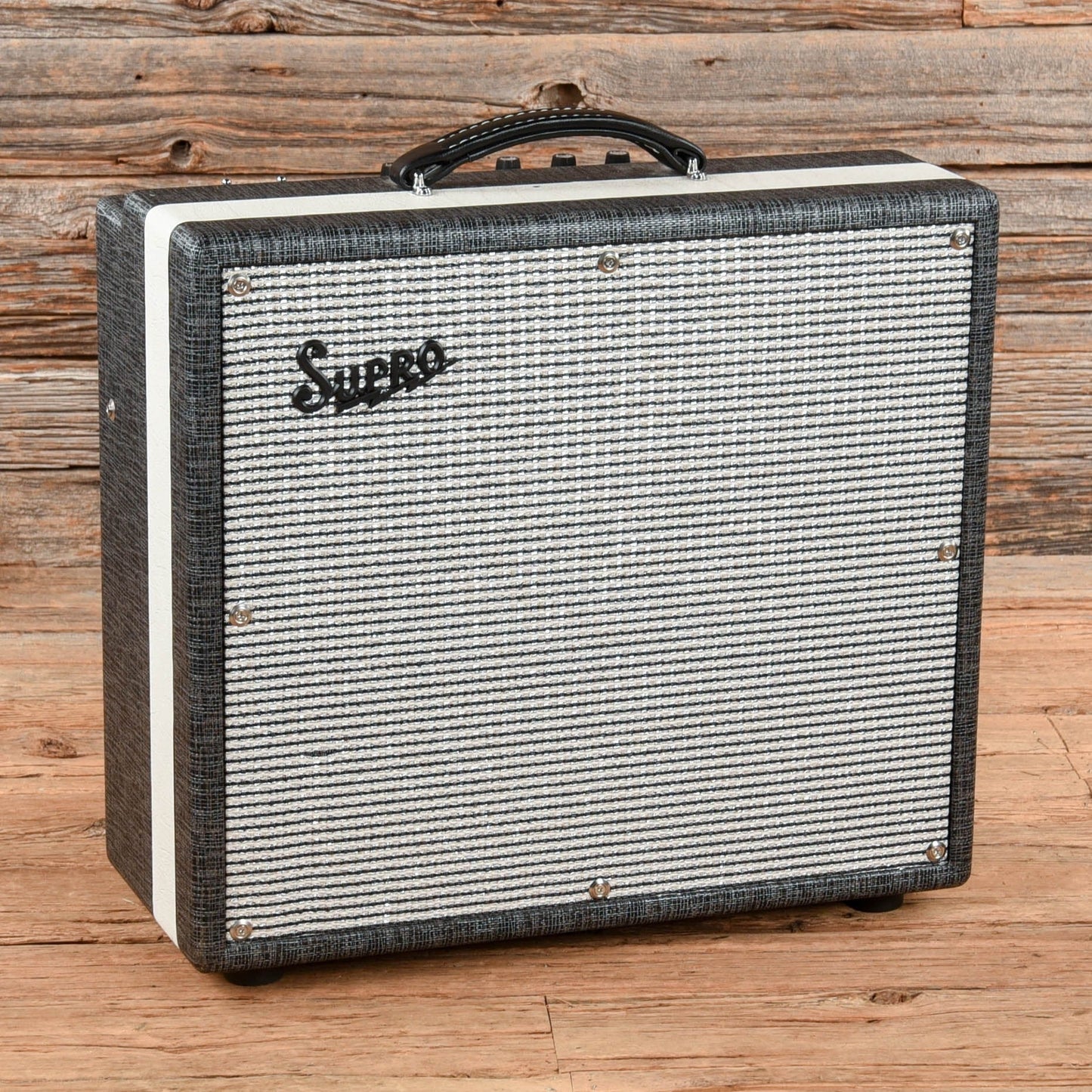 Supro Black Magick 1695T 24-Watt 1x12" Guitar Combo Amp