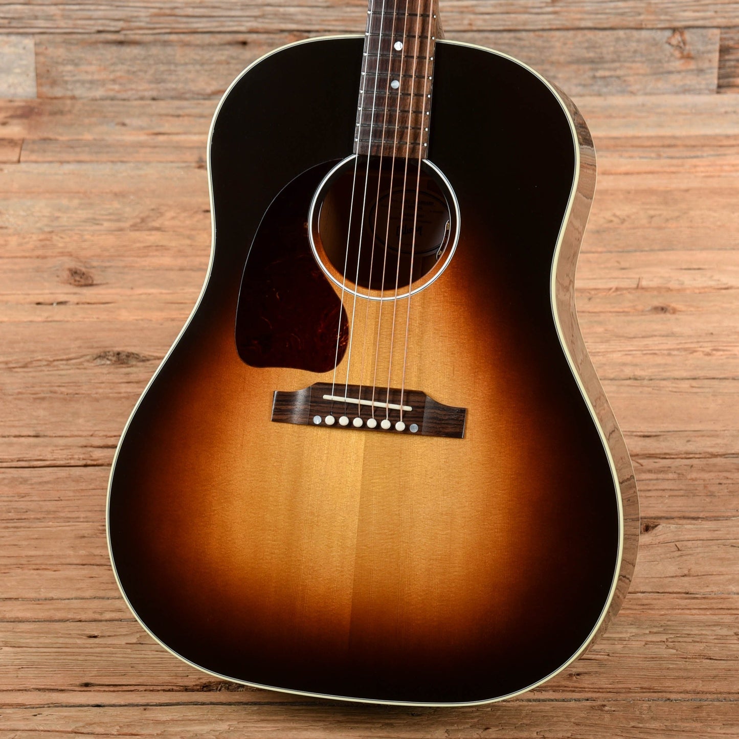 Gibson J-45 Standard Sunburst 2025 LEFTY