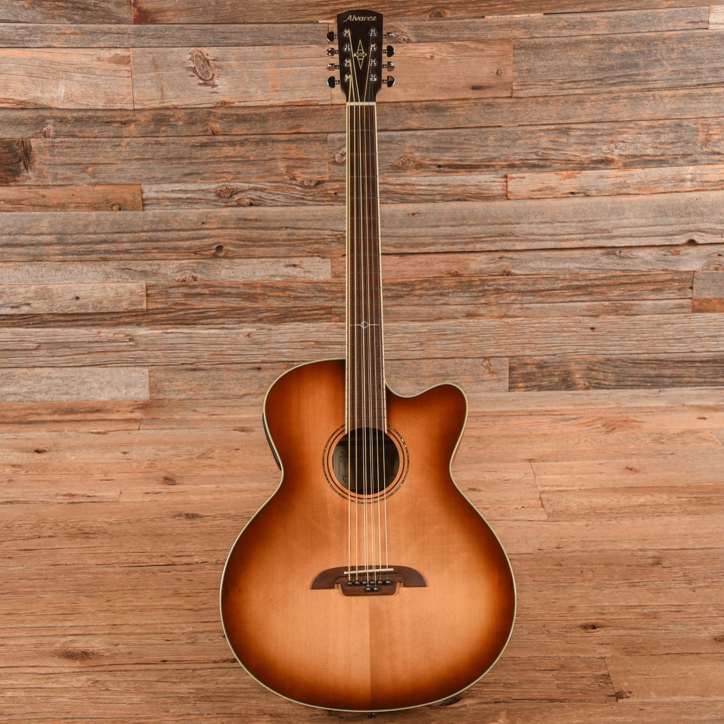 Alvarez ABT60CE-8SHB 8-string Baritone Sunburst