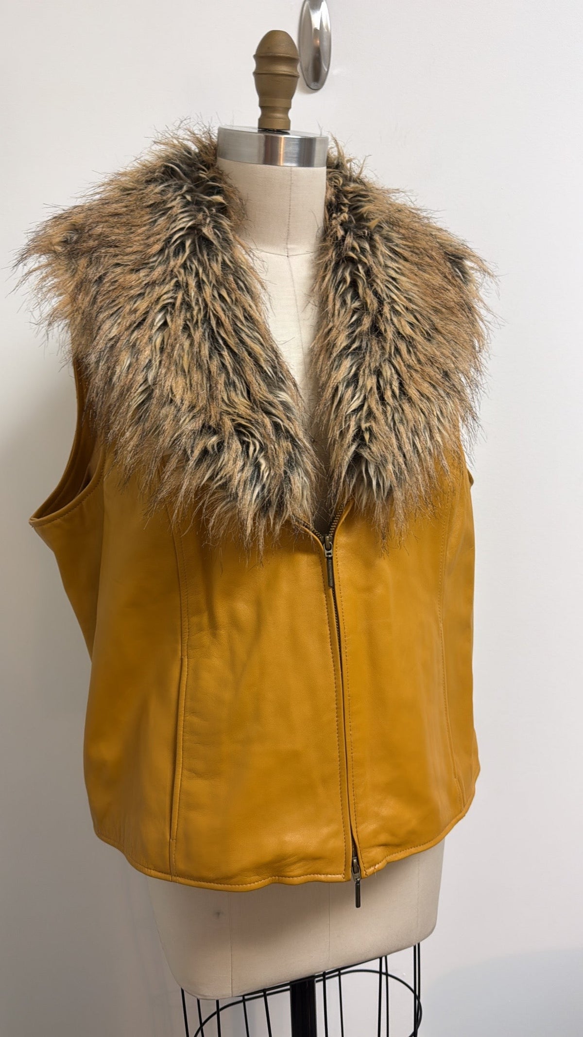 Terry Lewis Genuine Leather with Faux Fur Removable Collar Jacket, L