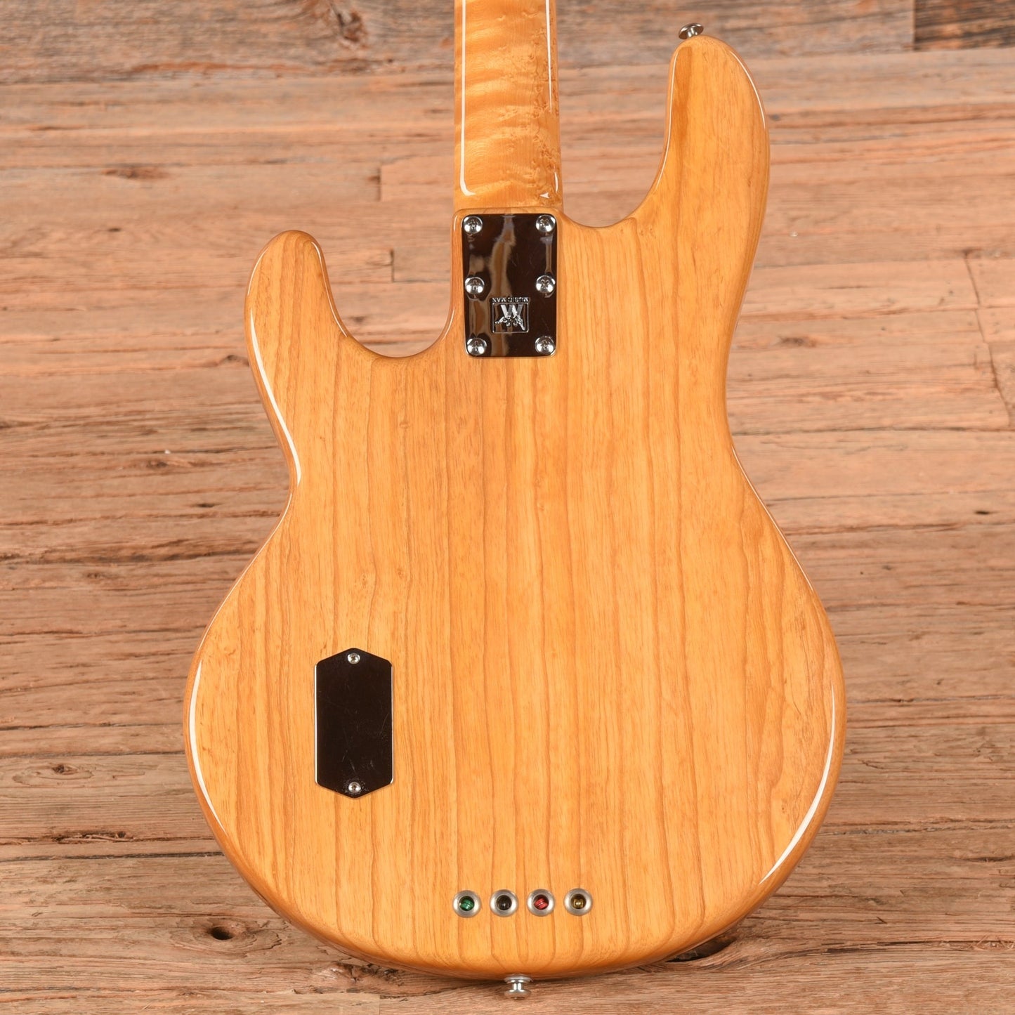 Music Man Classic StingRay 2EQ Natural 2017