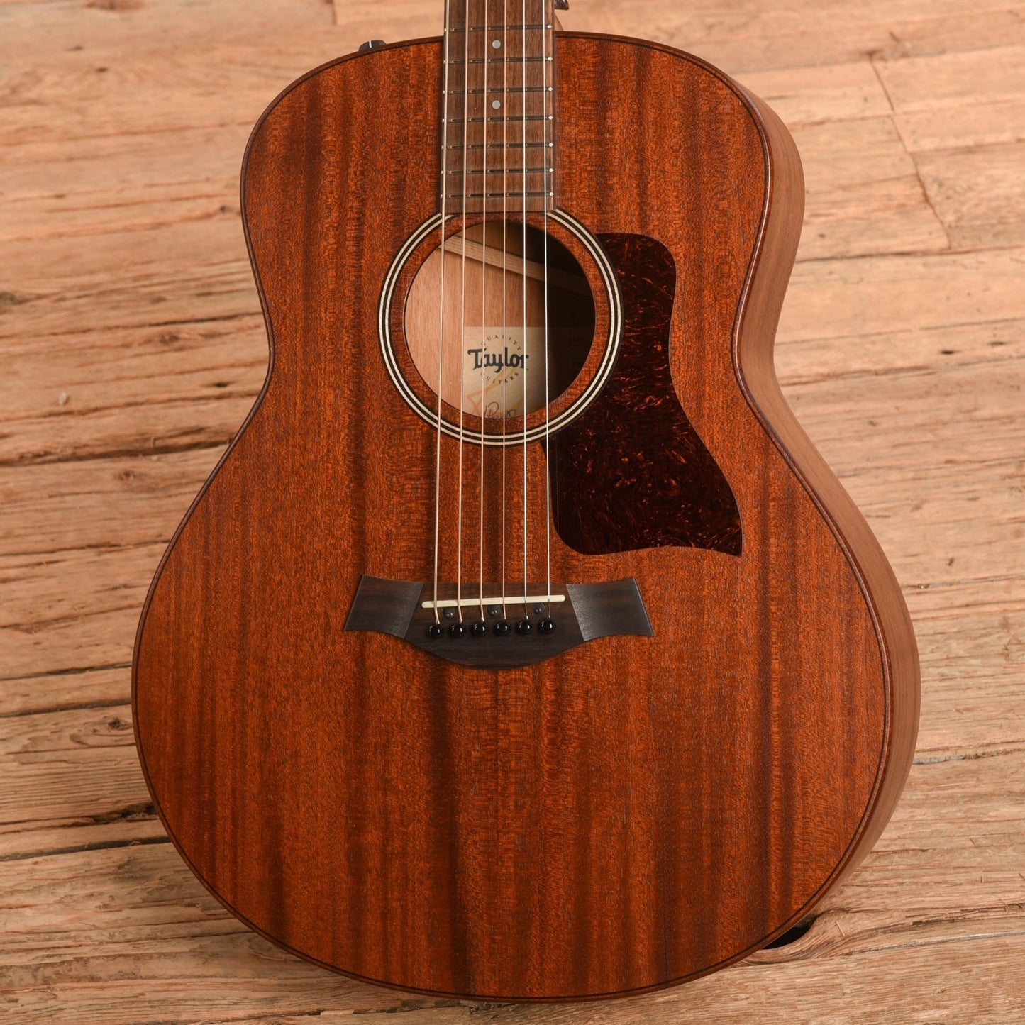 Taylor GTe Mahogany Natural - John Oates