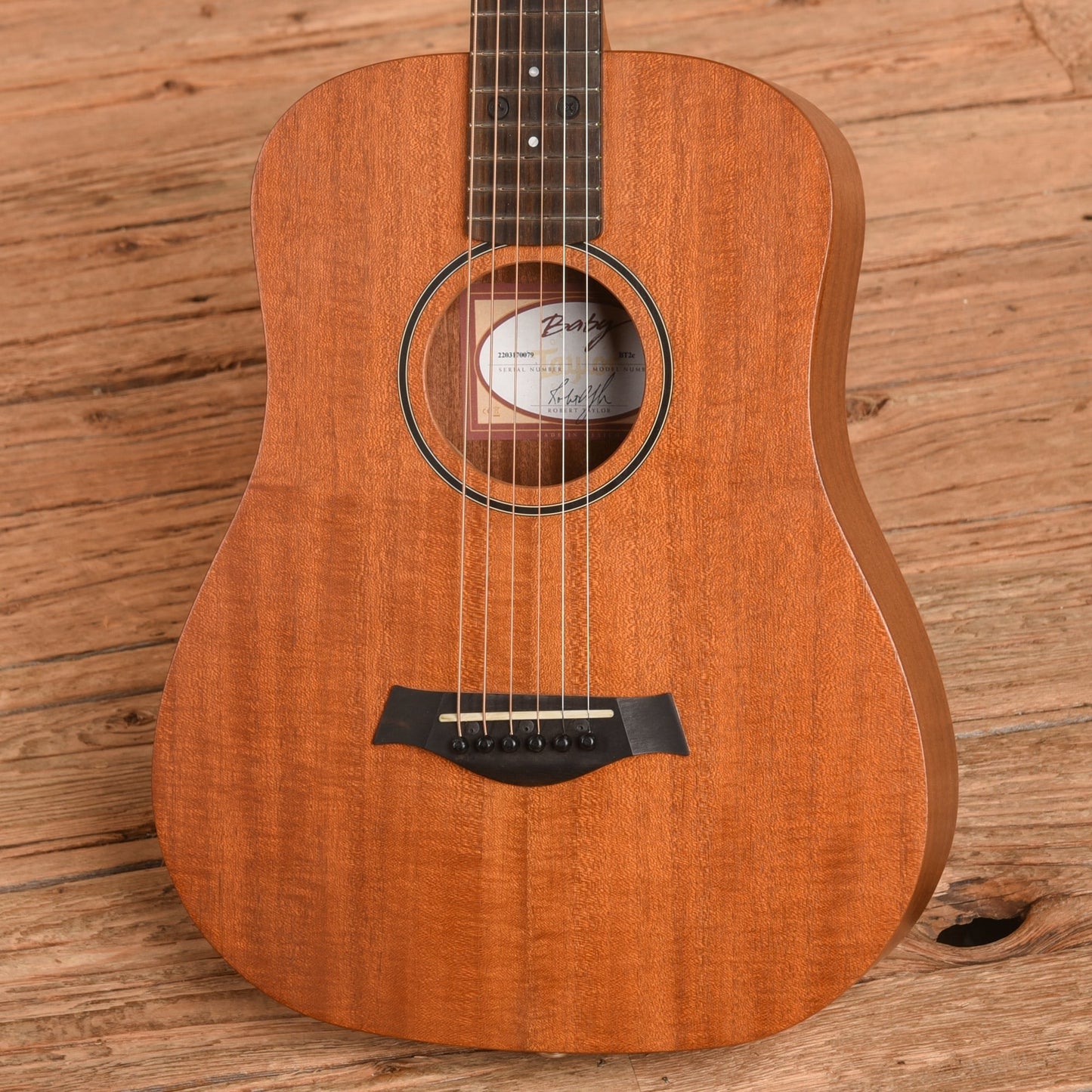Taylor BT2-e Baby Taylor Natural
