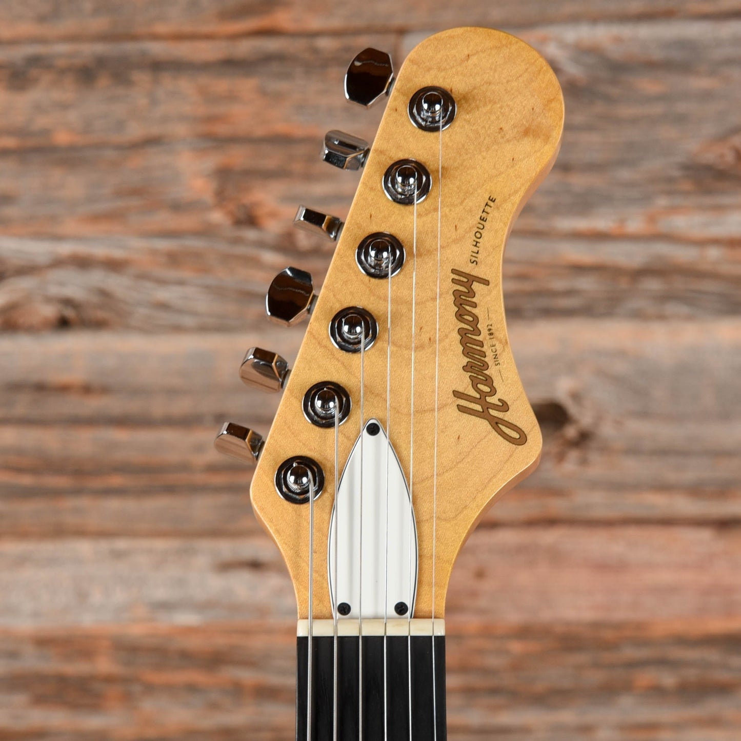 Harmony Silhouette Gold
