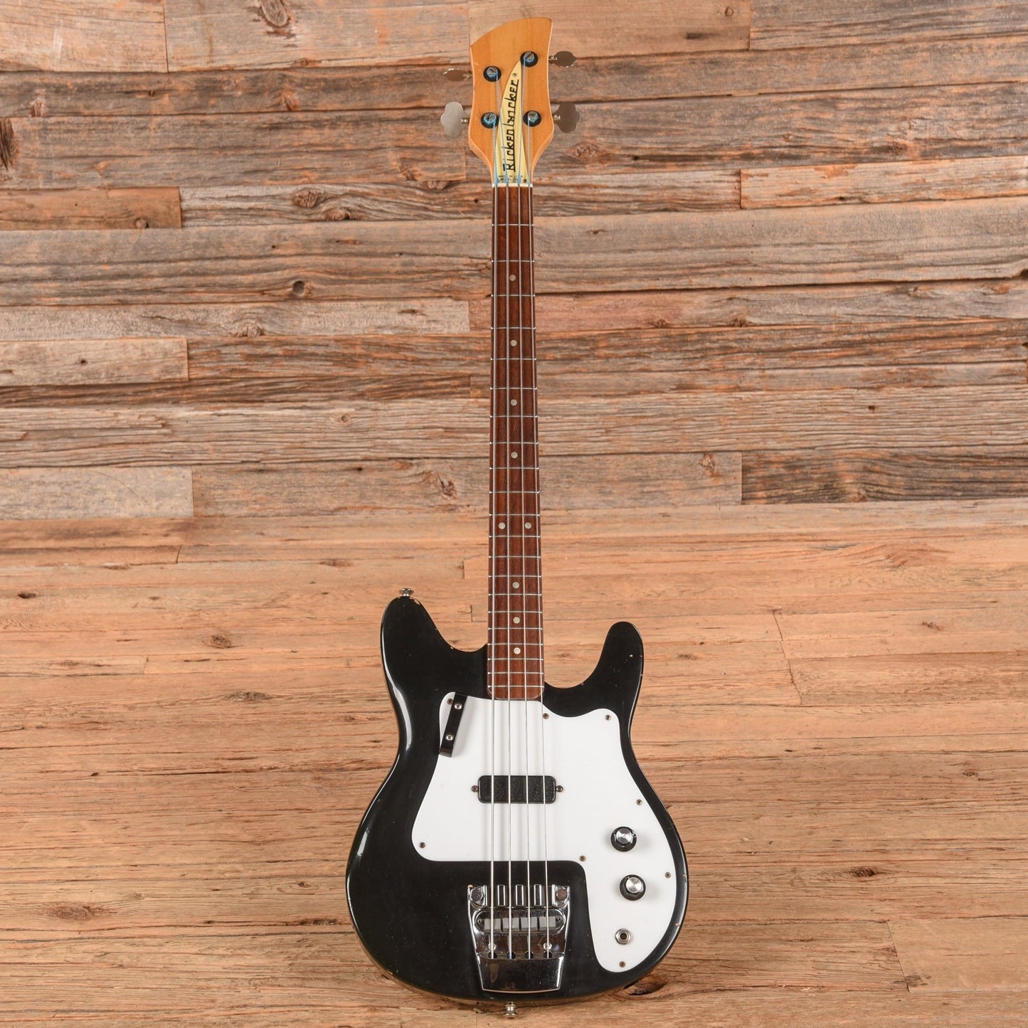 Rickenbacker 3000 Jetglo 1976