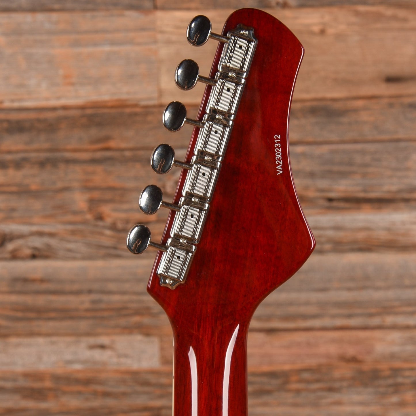 Rivolta by Novo Regata VII Rosso Red LEFTY