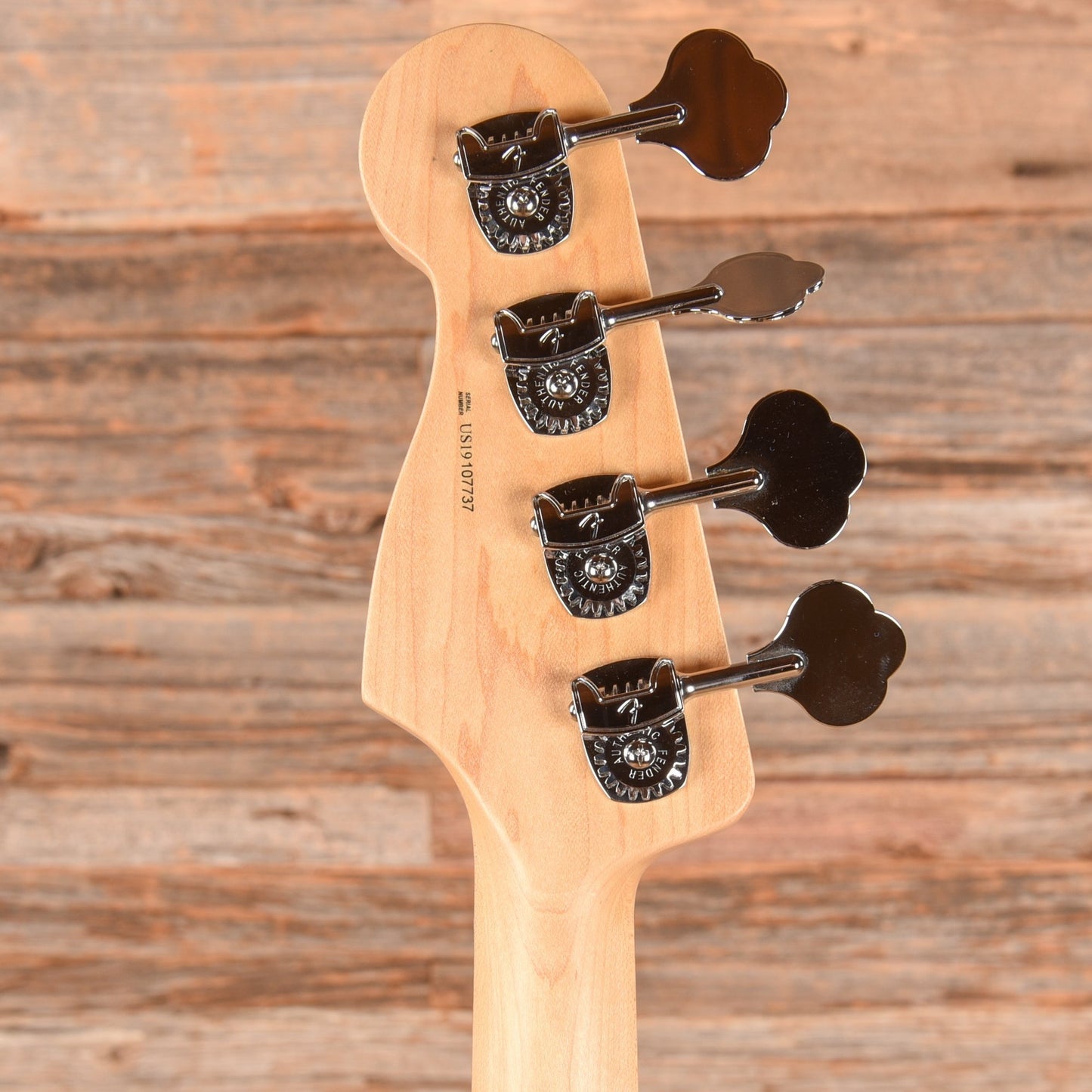 Fender American Professional Precision Bass Olympic White 2019